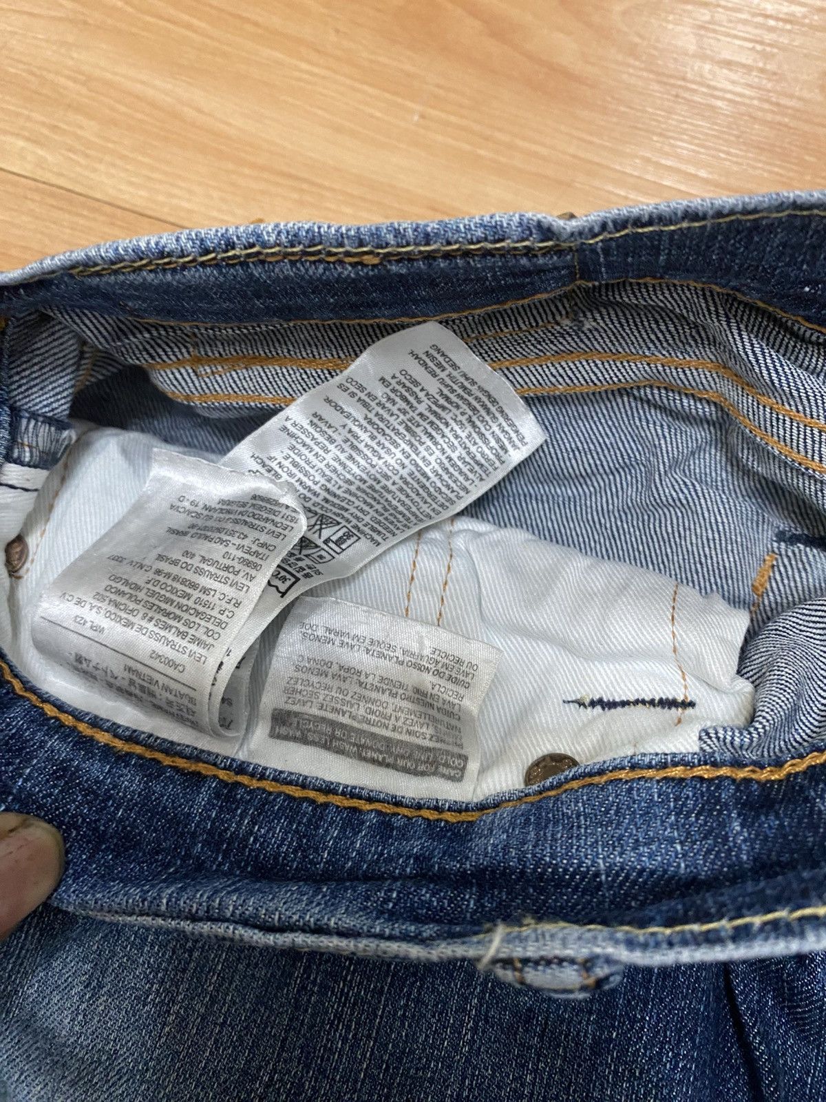 Levi's × Vintage Vintage Levis 511 denim distressed Size US 35 - 8 Thumbnail