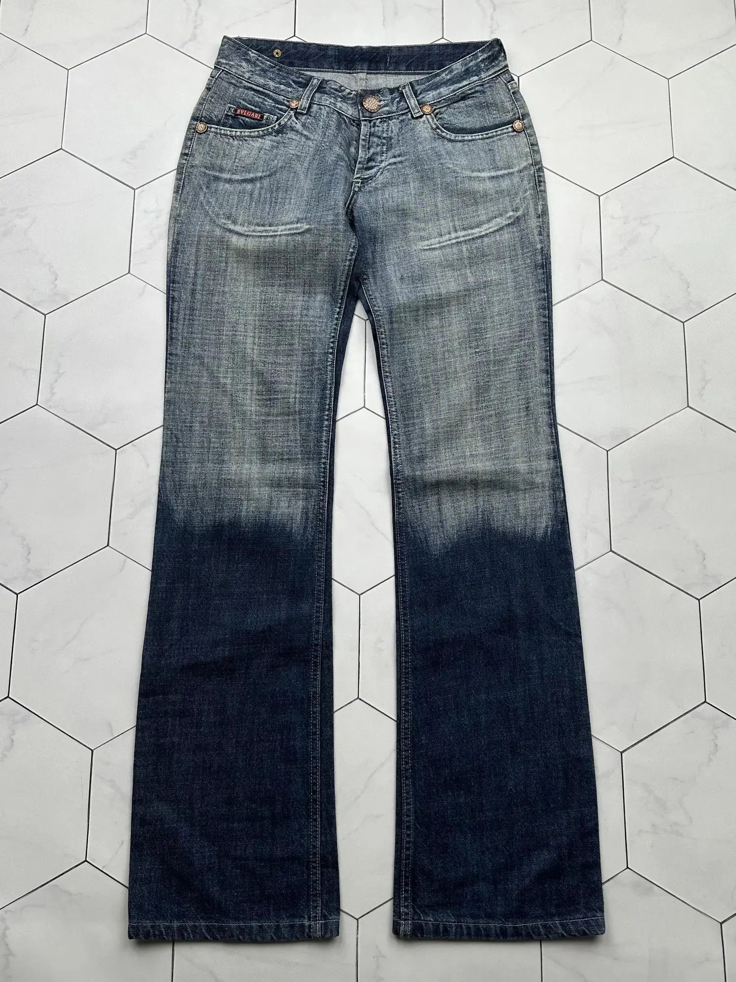 Japanese Brand Vintage Gradient Light Flare Jeans (E2) Size 27" / US 4 / IT 40 - 1 Thumbnail