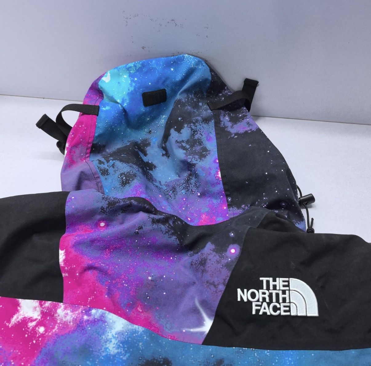 The North Face The North Face x INVINCIBLE Printed Mountain Light Jacket Size US S / EU 44-46 / 1 - 7 Thumbnail
