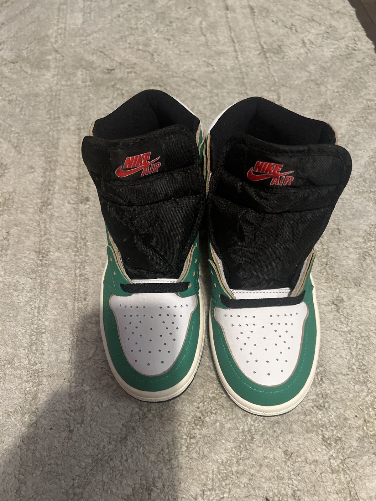 Jordan Brand × Nike WMNS Jordan 1 High Lucky Green Size US 6 / IT 36 - 6 Thumbnail
