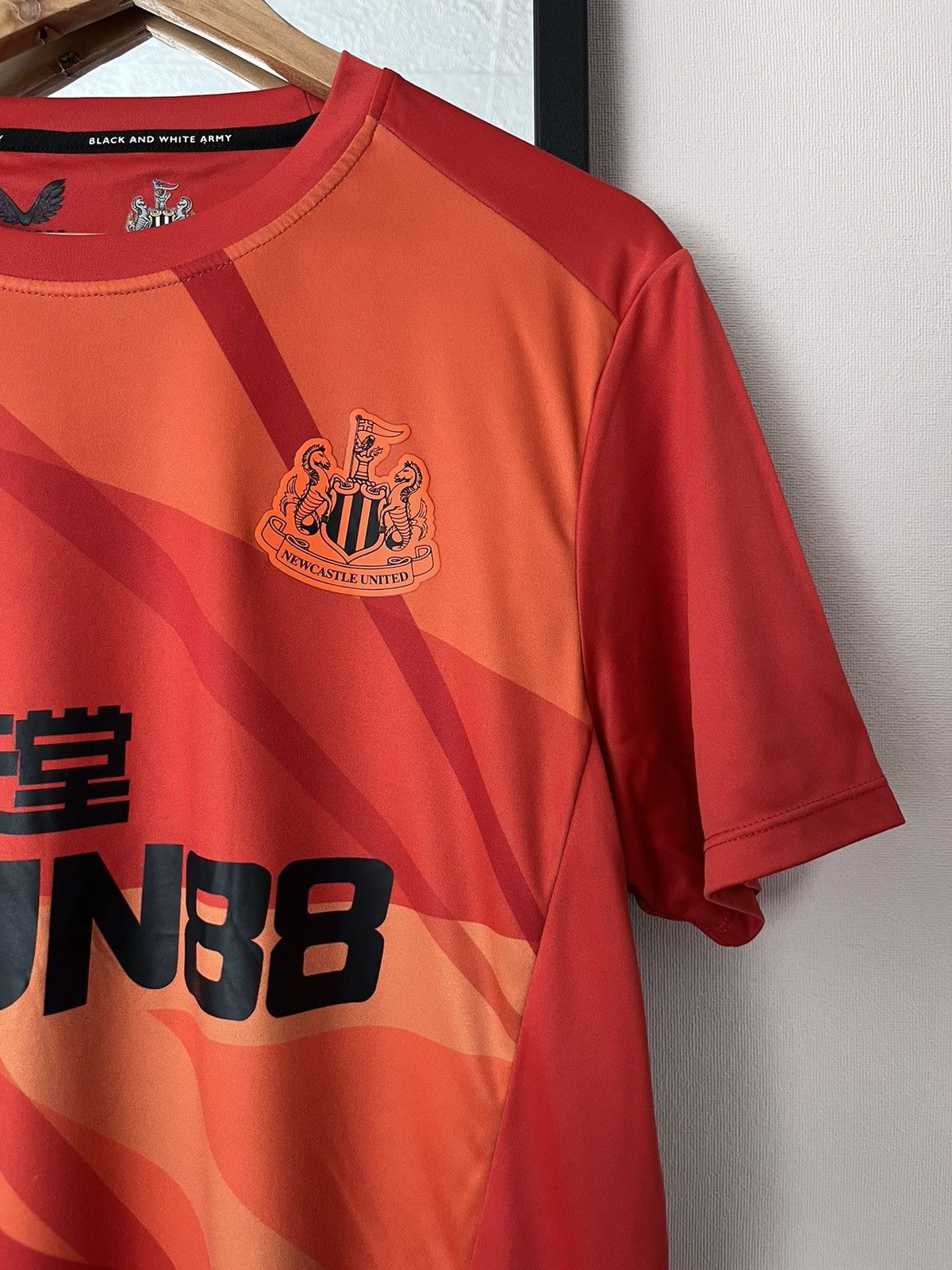 Castore Newcastle United Castore Soccer Jersey Size US L / EU 52-54 / 3 - 3 Thumbnail