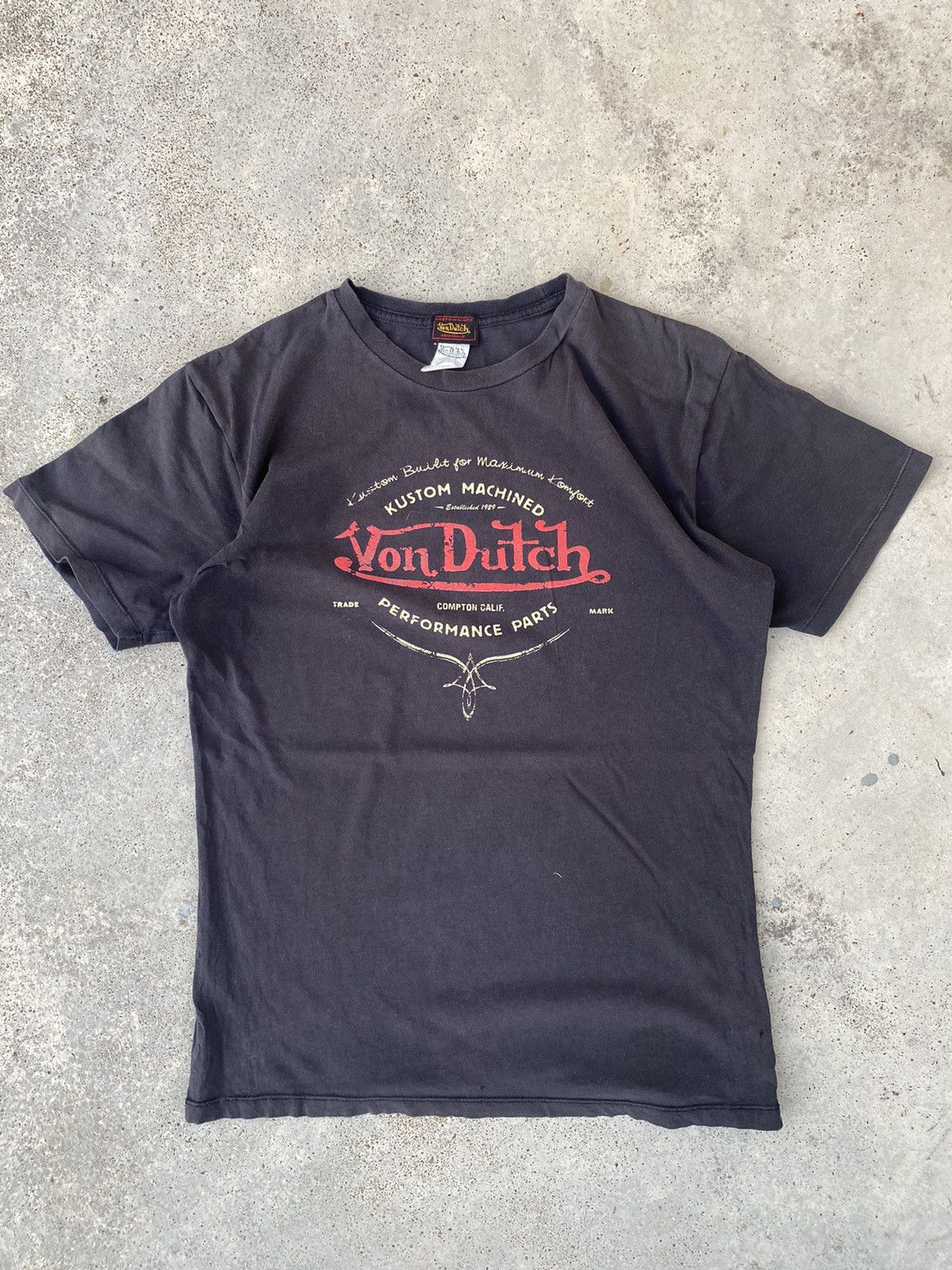 Vintage 2000s Von Dutch Spell Out y2k Tee Size US S / EU 44-46 / 1 - 1 Thumbnail