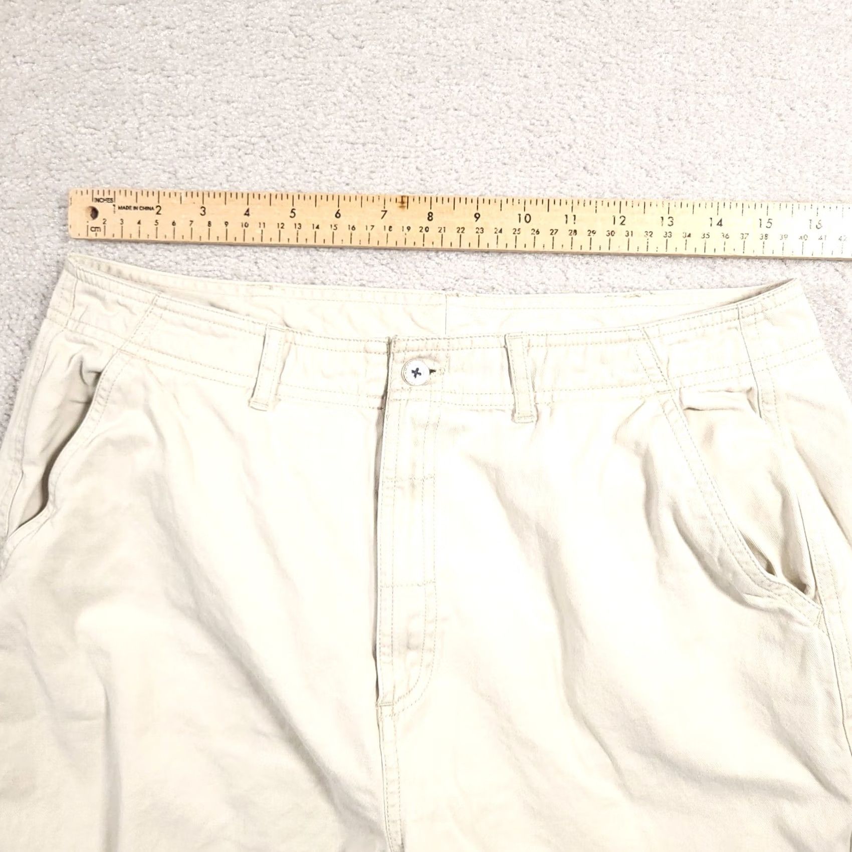 Vintage VINTAGE White Stag Cargi Pants Womens 16 Khaki High Rise Casual Outdoor Workwear Size 38" / US 16 / IT 52 - 7 Thumbnail