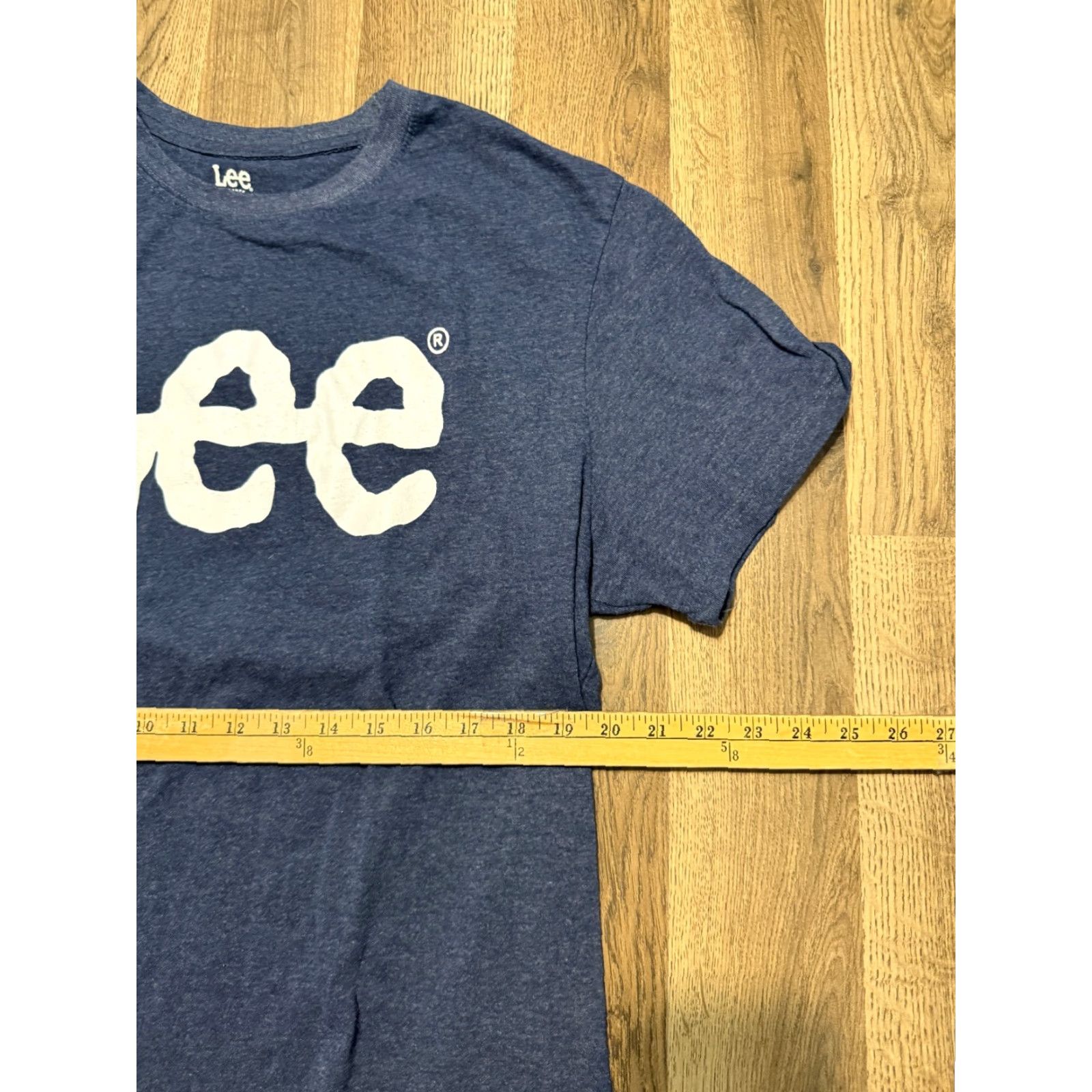 Lee Lee Shirts Adult XL Blue Short Sleeve Crew Neck Regular Fit Casual Mens Size US XL / EU 56 / 4 - 7 Thumbnail