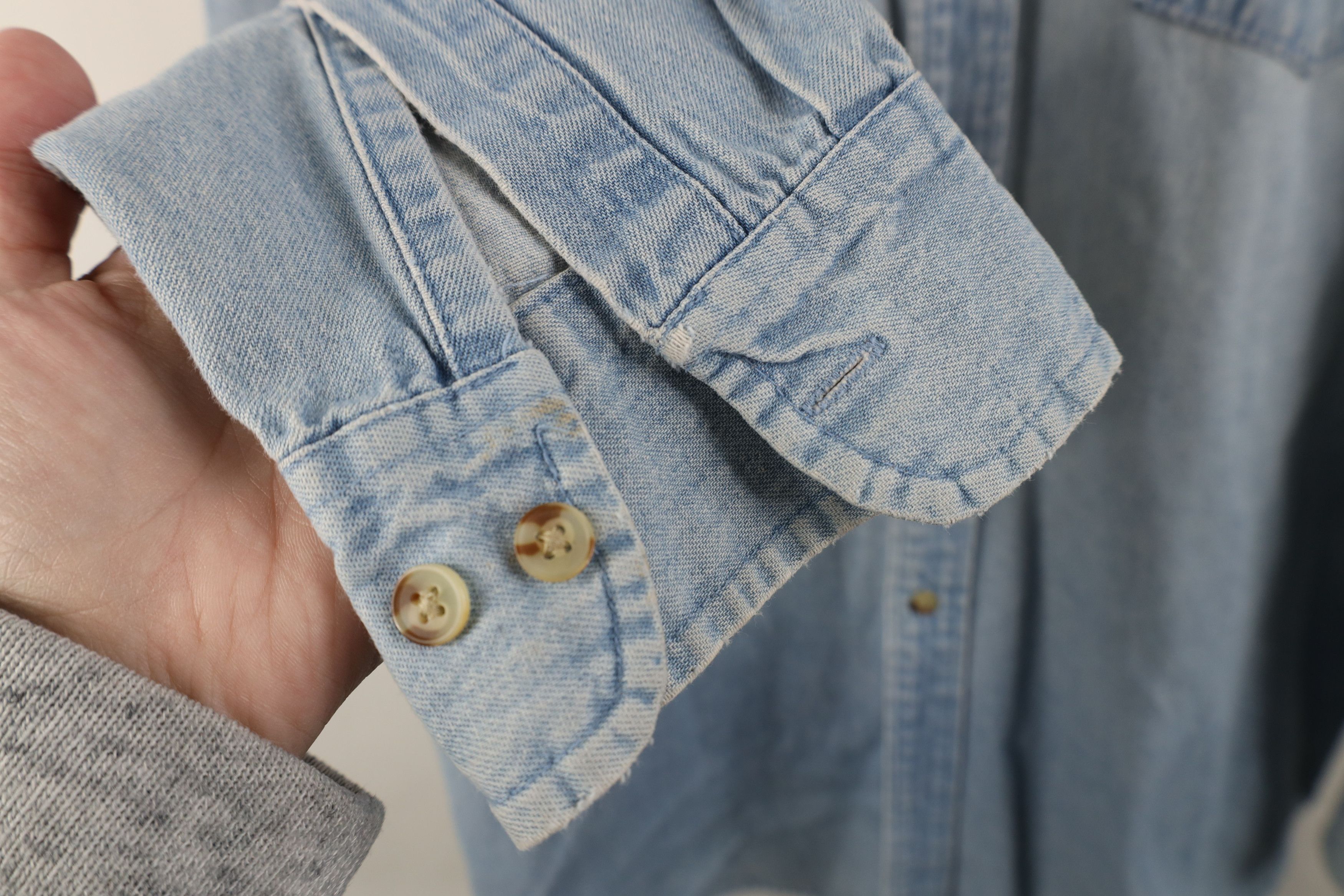 Vintage Vintage 90s Streetwear Baggy Denim Jean Button Shirt Blue Size US L / EU 52-54 / 3 - 8 Thumbnail