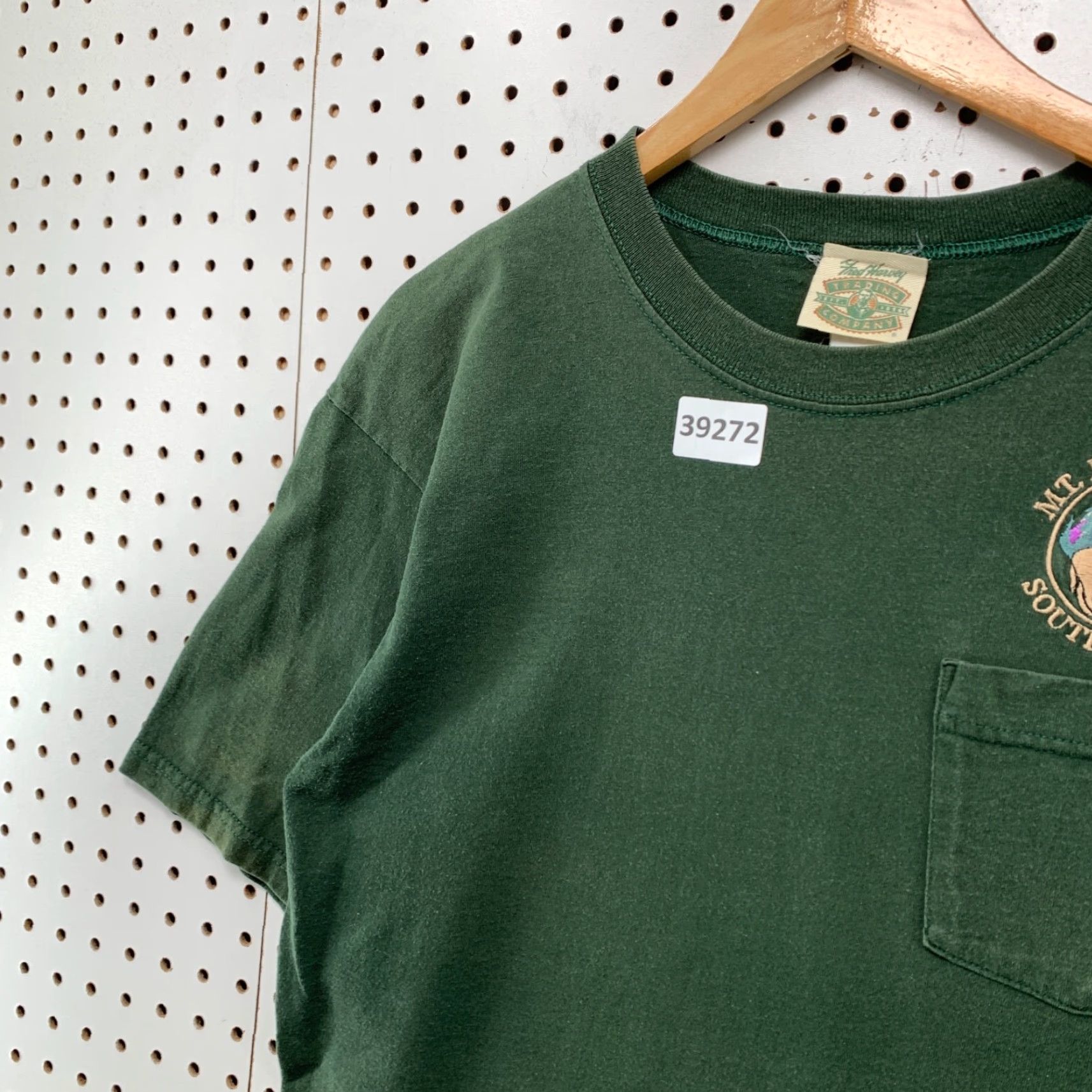 Vintage VINTAGE Mt Rushmore South Dakota Shirt Mens Large Green Pocket USA 90s Vintage Graphic Print T-Shirt Crew Neck Short Sleeve Fred Harvey Size US L / EU 52-54 / 3 - 7 Thumbnail
