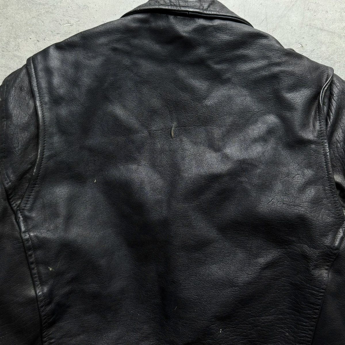 Vintage VINTAGE 80S BLACK LEATHER MOTORCYCLE JACKET MEDIUM CROPPED Size US M / EU 48-50 / 2 - 12 Thumbnail