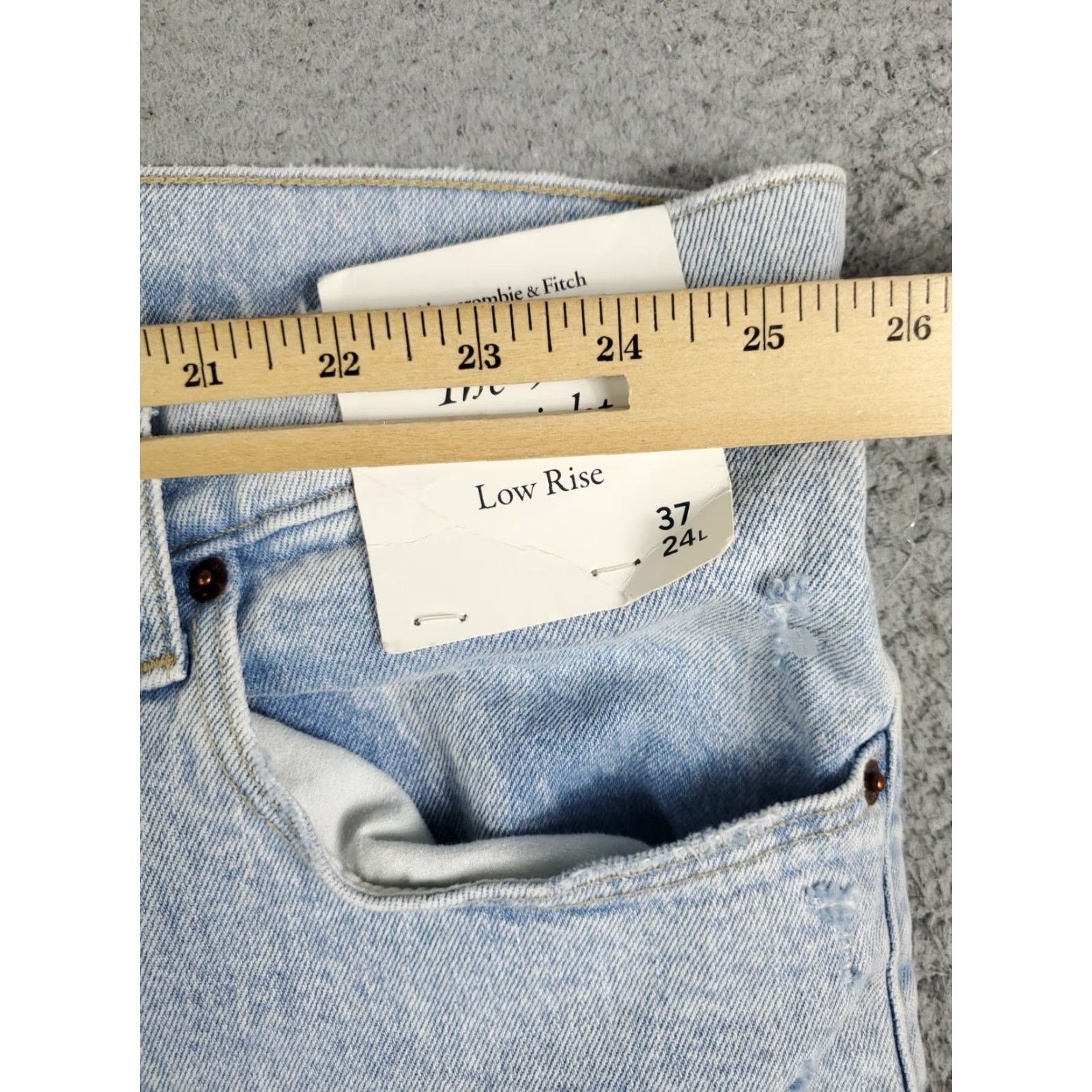 Abercrombie & Fitch Abercrombie & Fitch Jeans Womens Size 37 Blue Straight Leg Distressed Denim Pants Size 25" / US 0 / IT 36 - 4 Thumbnail
