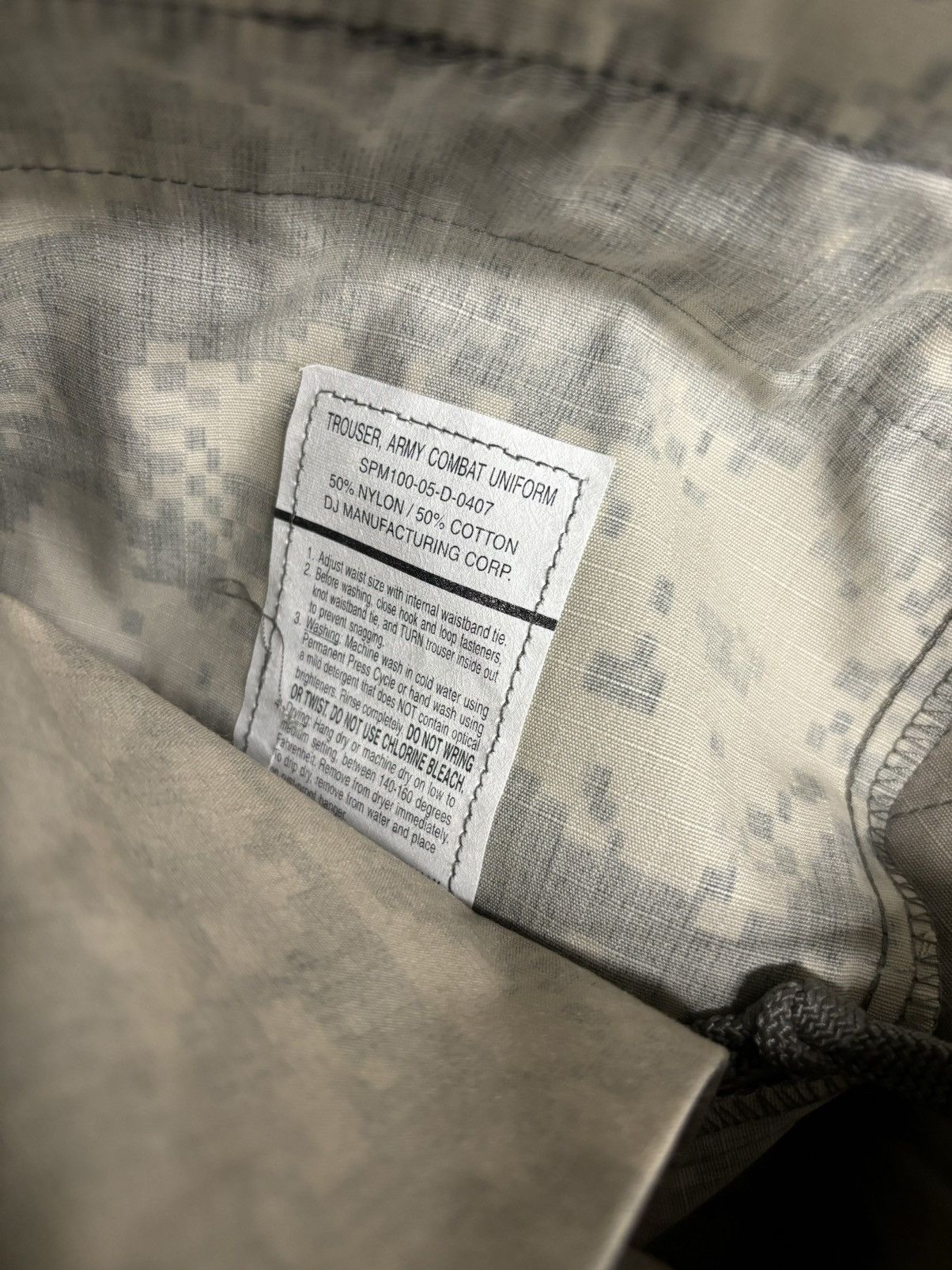 Vintage Vintage US military cargo baggy pants Size US 35 - 6 Thumbnail