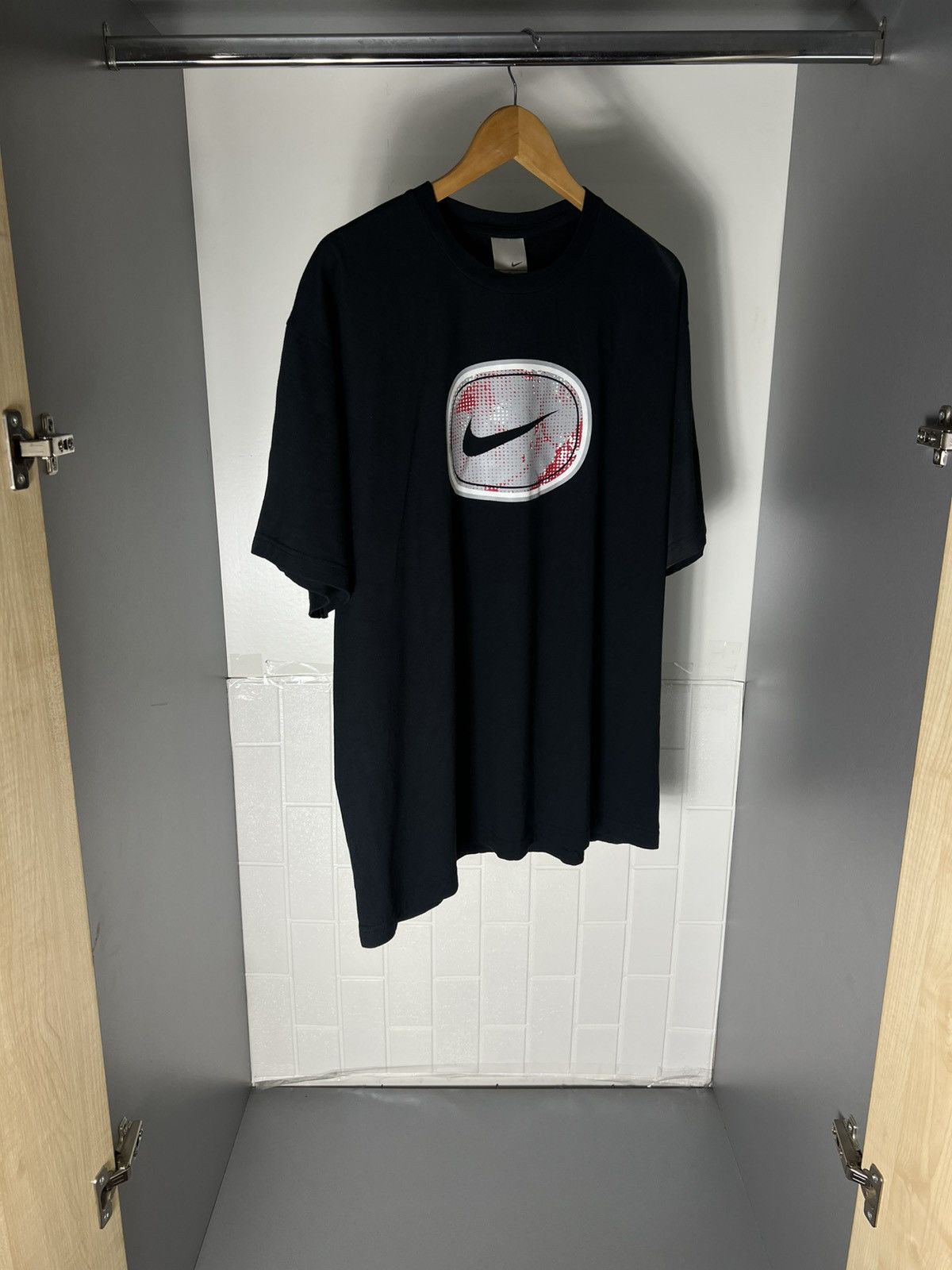 Nike VINTAGE NIKE BIG LOGO SWOOSH RETRO T-SHIRT DRILL Y2K 90s USA Size US XL / EU 56 / 4 - 4 Thumbnail