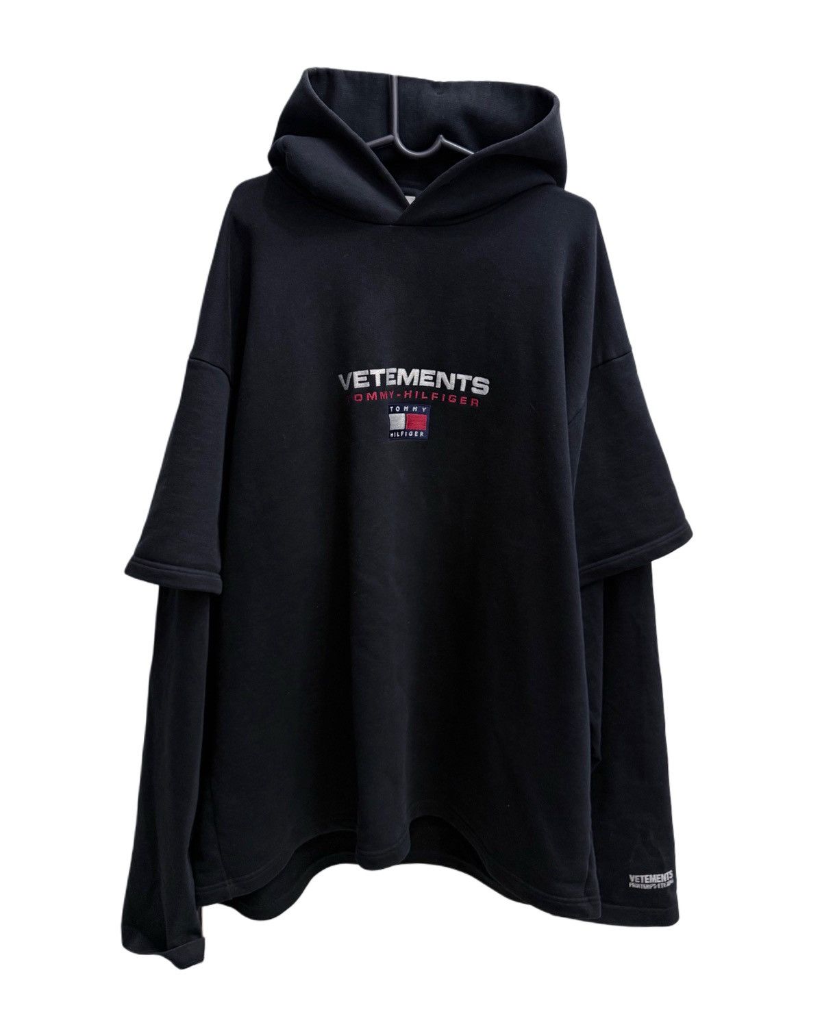 Vetements Vetements Russian Idol Oversized Black Hoodie | Grailed
