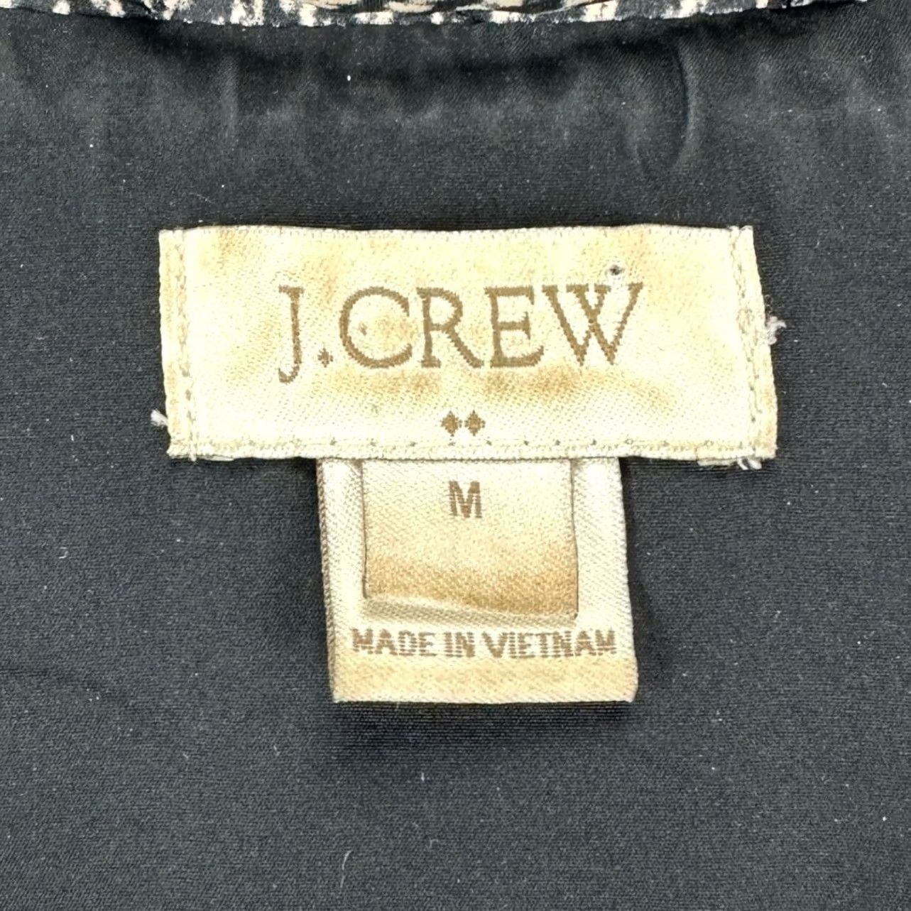 J.Crew J. Crew Quilted Vest Herringbone Down Fill Down Insulated Zip Pocket Euro EUC Black XS? M? Size M / US 6-8 / IT 42-44 - 4 Thumbnail