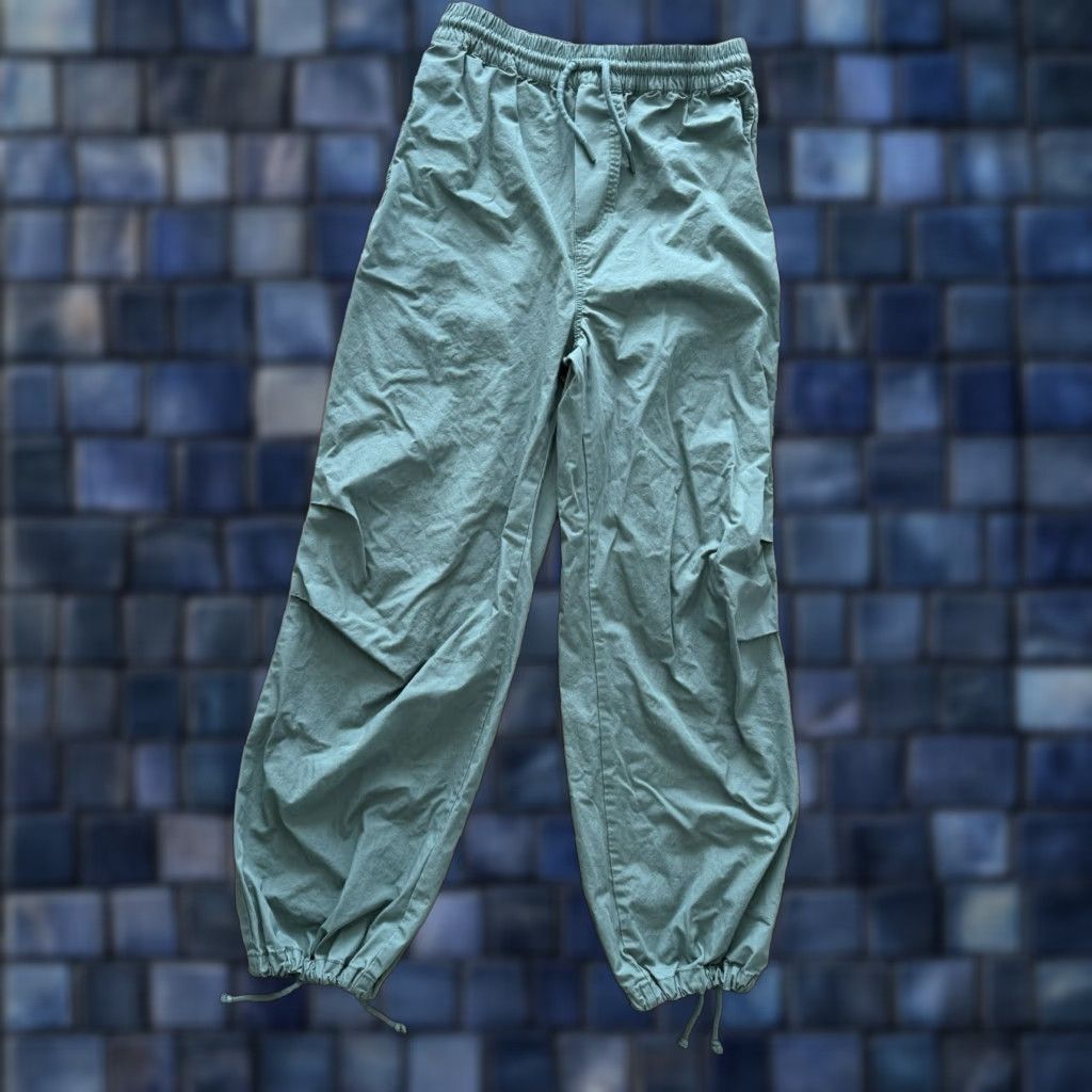 Aritzia Aritzia TNA Track Pants Womens XS Elastic Waist Drawstring Green Twill Jogger Pants City Hip Hop XS Womens Size 27" / US 4 / IT 40 - 1 Thumbnail