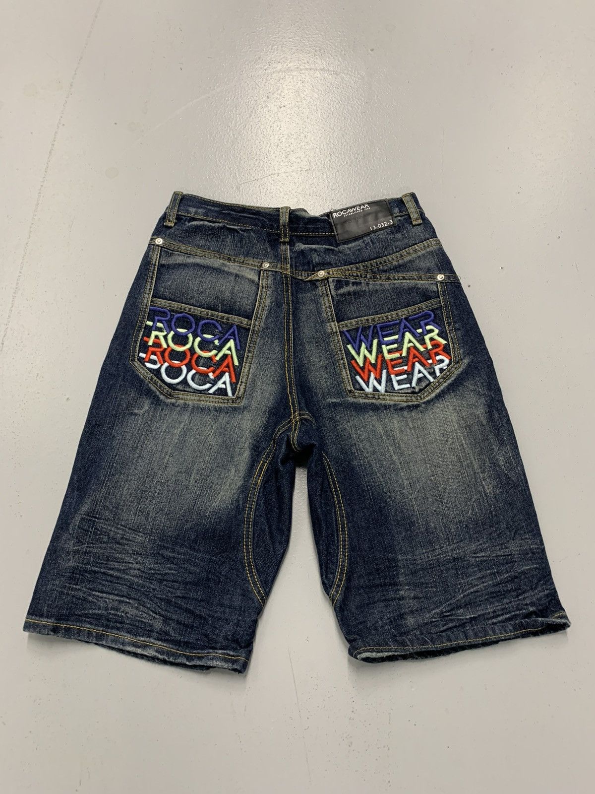 Rocawear Vintage Rocawear Embroidered Denim Shorts Size Size 29" - 1 Thumbnail