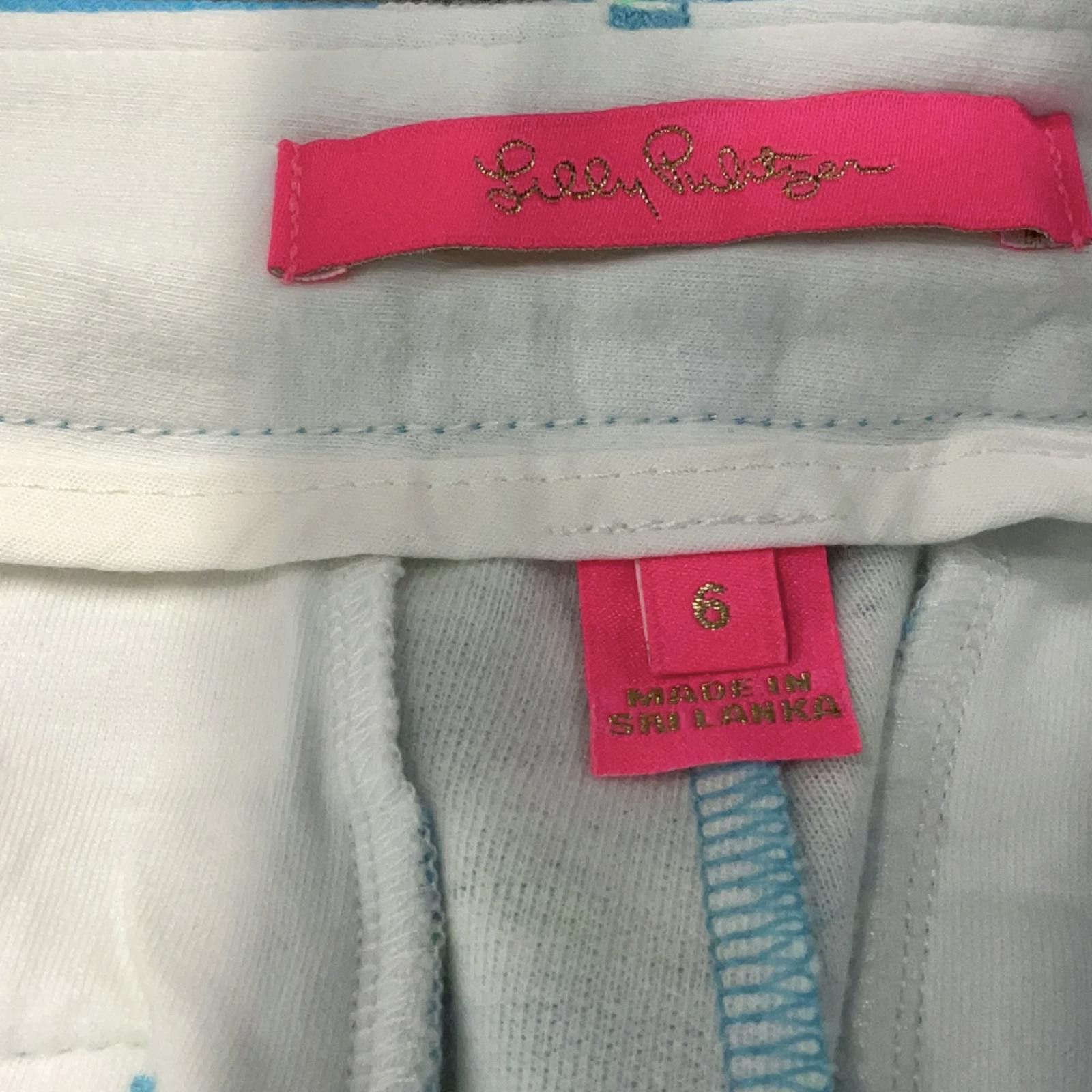 Other Lilly Pulitzer Size 6 Board Shorts in Blue Paisley Print Size 28" / US 6 / IT 42 - 3 Thumbnail