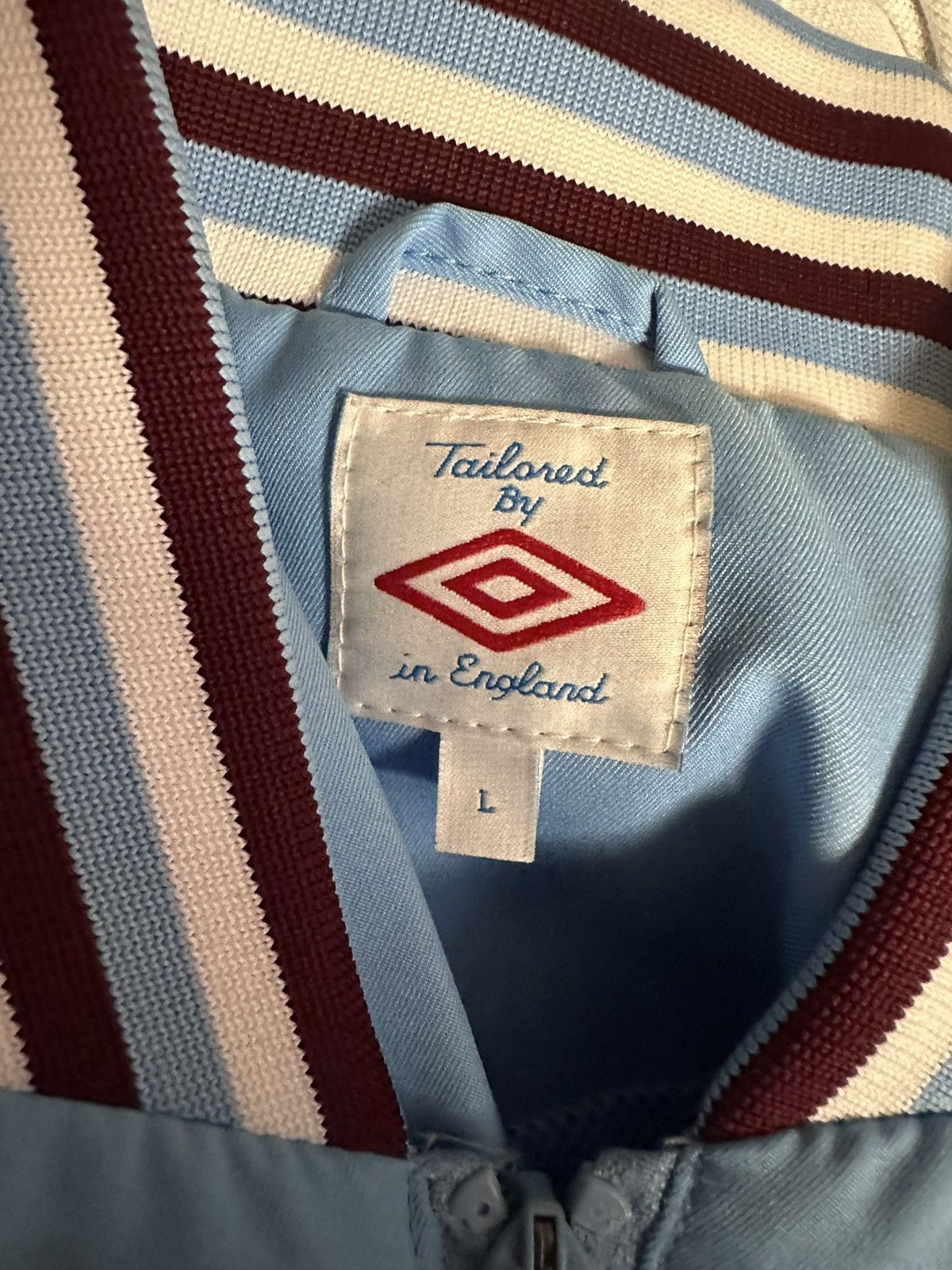 Umbro Vintage Umbro Manchester City bomber jacket size L logo Size US L / EU 52-54 / 3 - 10 Thumbnail