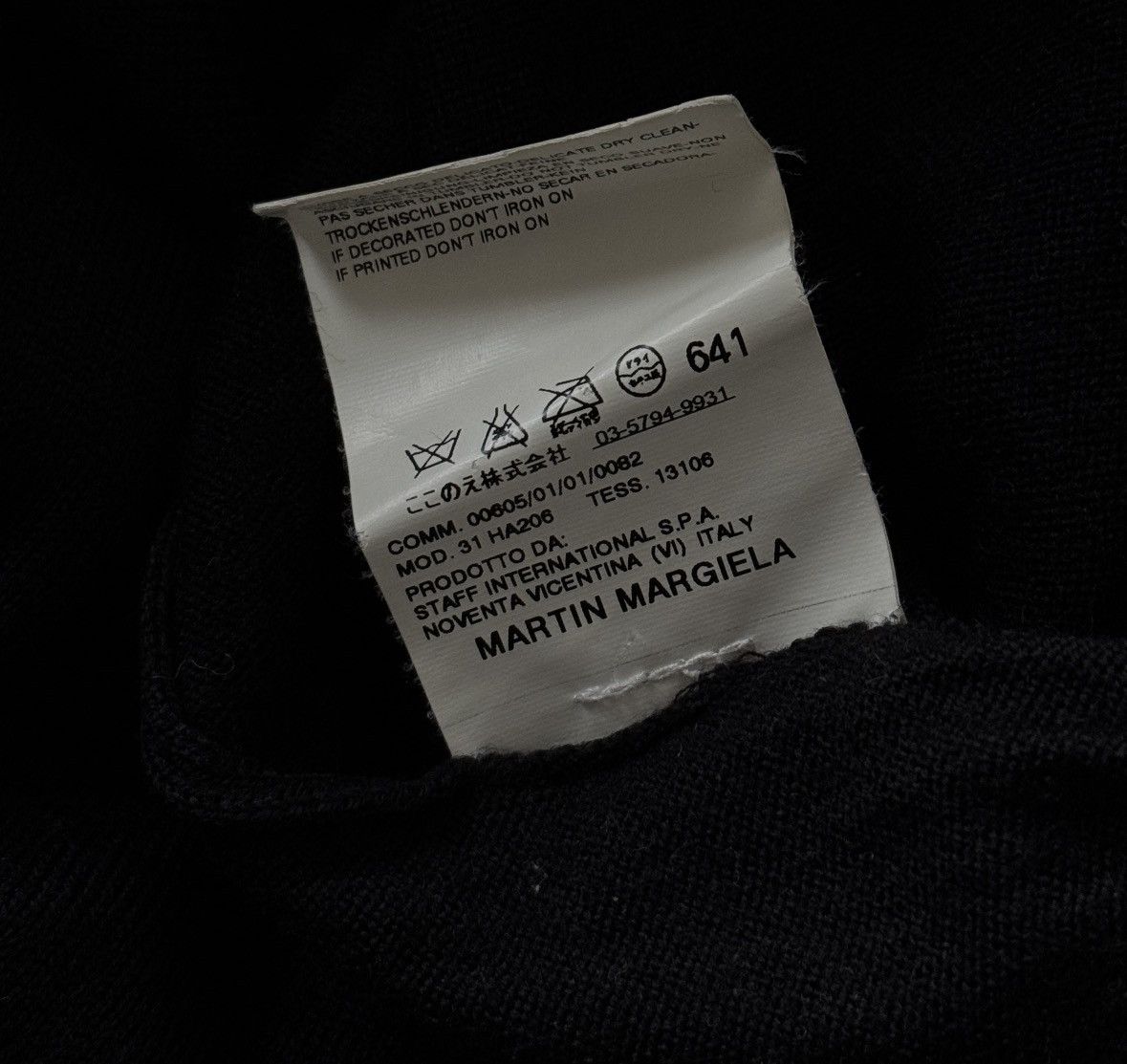 Maison Margiela Maison Martin Margiela Shoulder Cut-out Sweater AW08 Size L / US 10 / IT 46 - 9 Thumbnail