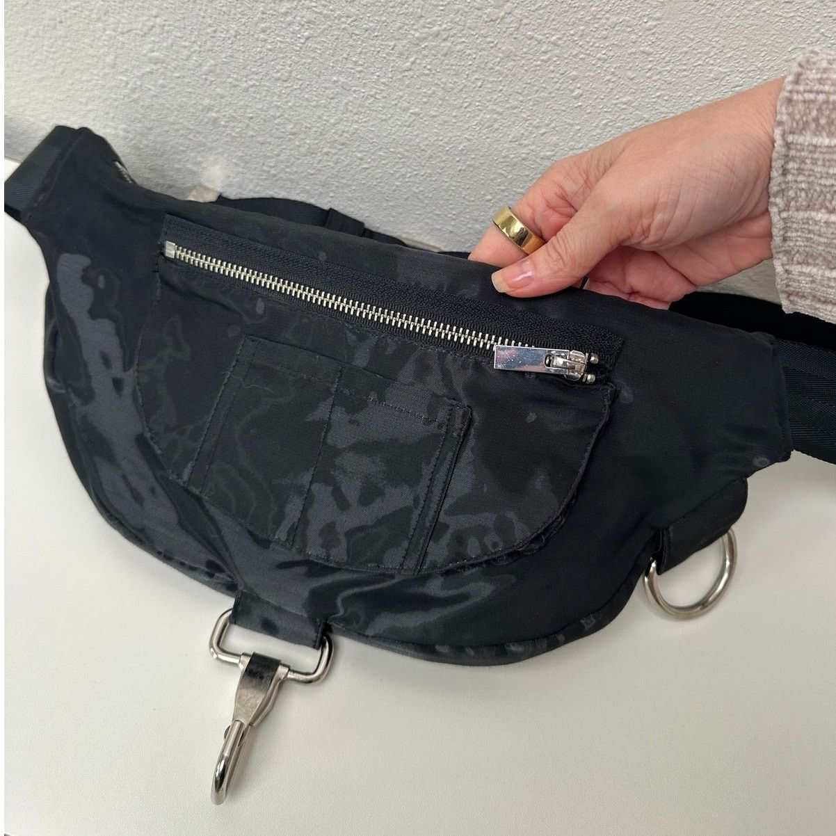 Other Strike Oil Shiny Canvas Belted Felt Fanny Pack Size ONE SIZE - 8 Thumbnail