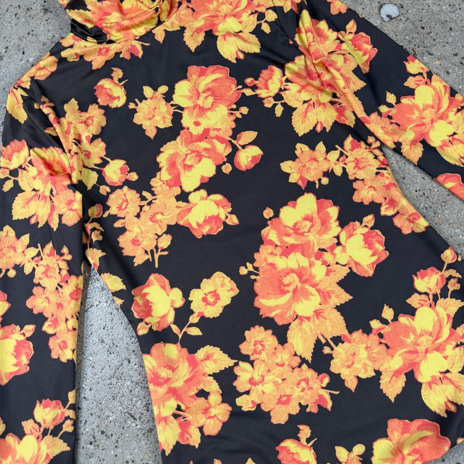 Vetements Vetements Acid Flower Gloved LS Size US S / EU 44-46 / 1 - 5 Thumbnail
