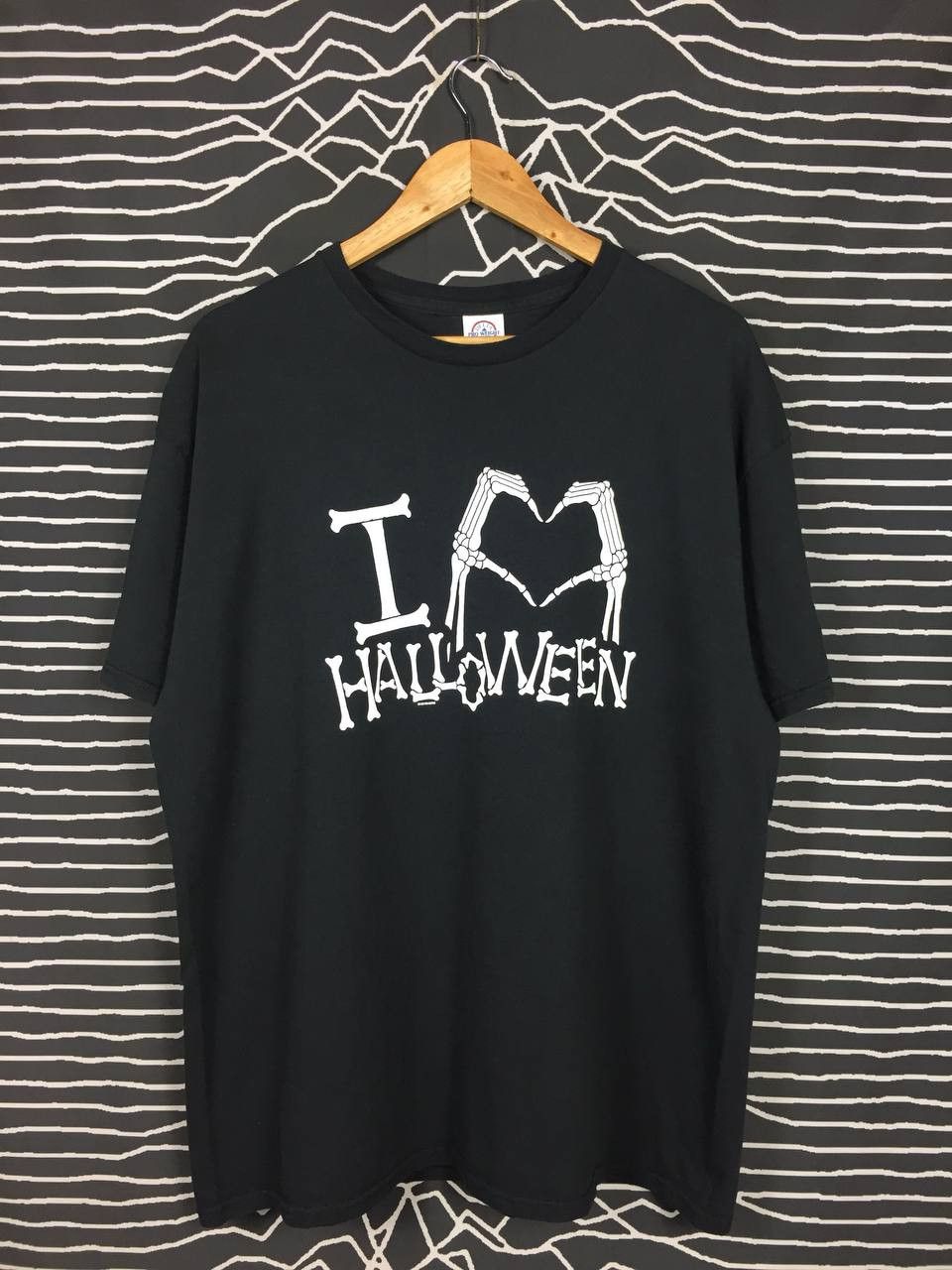 Vintage Vtg Y2k I Love Halloween Skeleton Heart Graphic Tee Size US XL / EU 56 / 4 - 2 Thumbnail