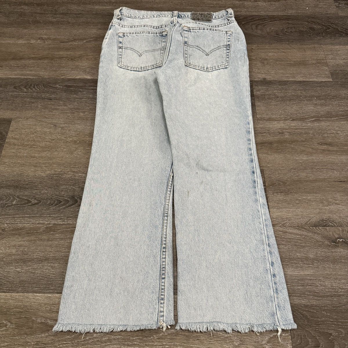 Levi's × StraightFaded × Vintage Vintage 90s Levi’s Silvertab flare rare bootcut distressed Size US 32 / EU 48 - 1 Thumbnail