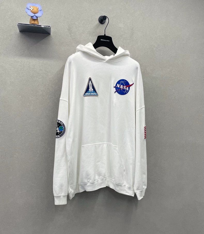 Balenciaga Balenciaga NASA X White Sweatshirt Size US XS / EU 42 / 0 - 3 Thumbnail