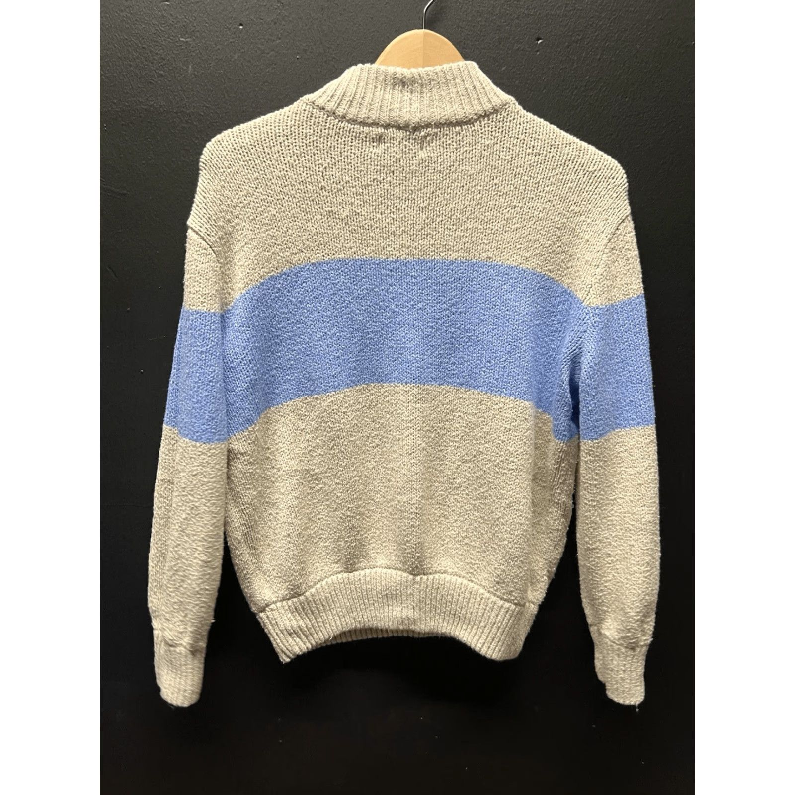 Vintage Aerie Women's Sweater Knit Crew Neck Oversized Pullover Casual Knit Beige Blue Size S Short Summary: Vintage NO. Size S / US 4 / IT 40 - 3 Thumbnail