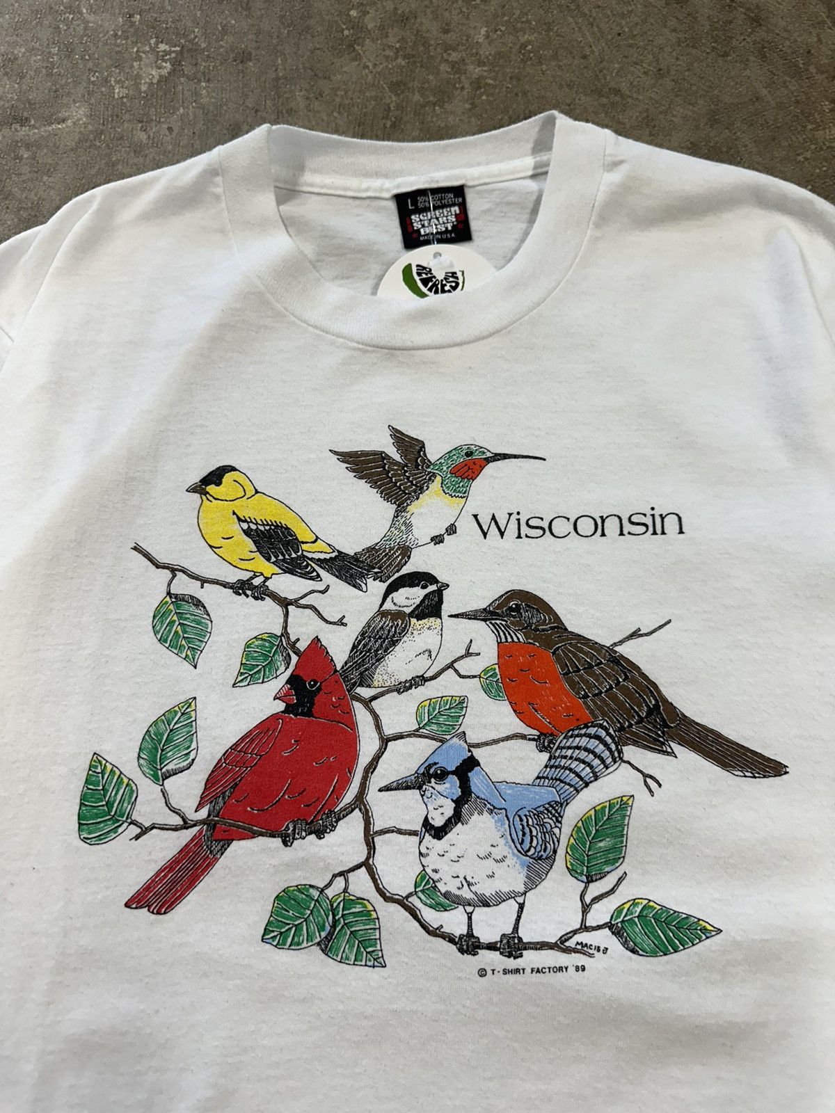 Vintage Vintage 80s Wisconsin Hummingbird Flowers T-Shirt Size US L / EU 52-54 / 3 - 4 Thumbnail