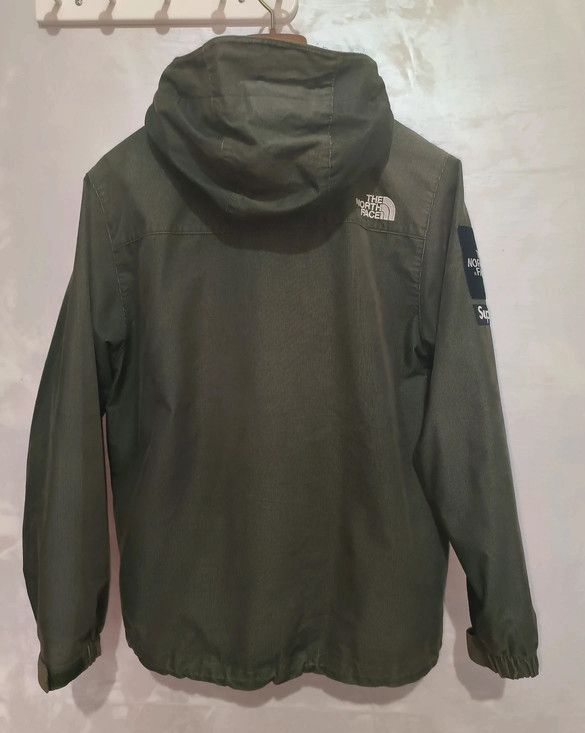 Supreme × The North Face Mountain jacket the North face x supreme Size US S / EU 44-46 / 1 - 2 Thumbnail