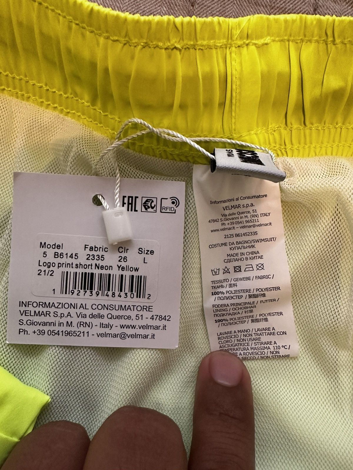 Moschino Moschino Swim Trunks Size Large retail $270 Size US 36 / EU 52 - 3 Thumbnail