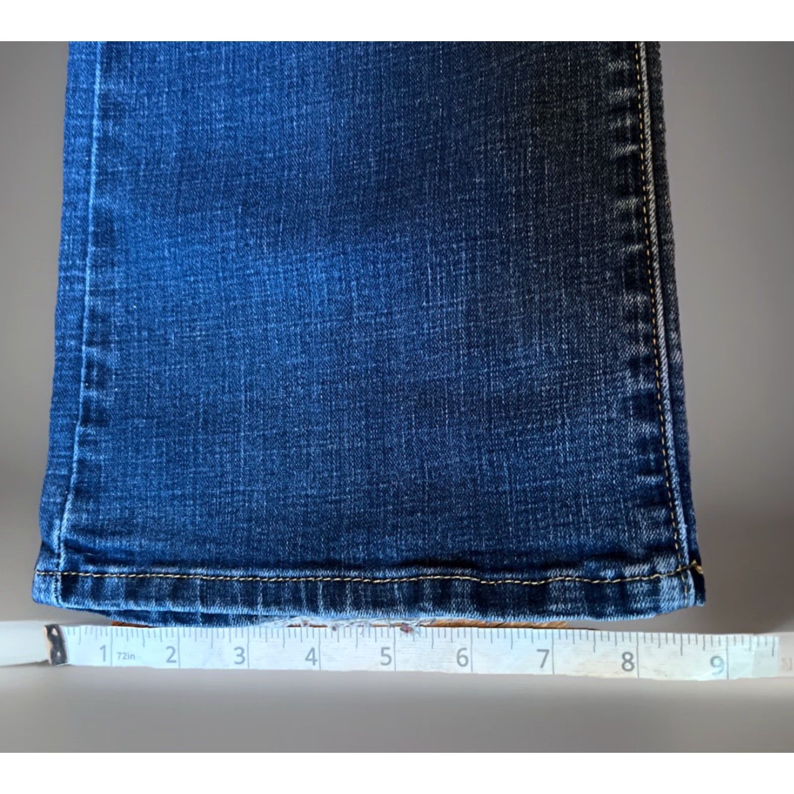 Levi's Levi's Jeans Classic Bootcut Womens 12 Medium Blue Denim Stretch Cotton Blend Pants Regular 31.5in Inseam Belt Loops Zipper Size 34" / US 12 / IT 48 - 4 Thumbnail