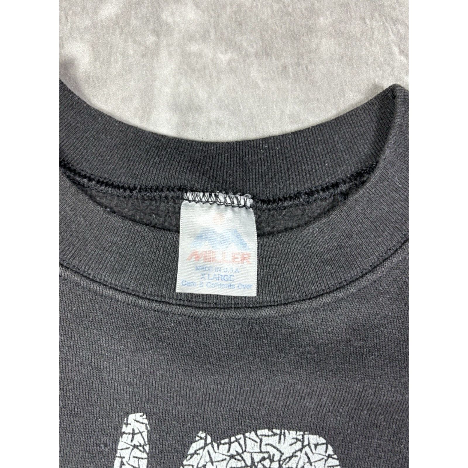 Vintage VINTAGE 90s Virginia Beach Graphic Sweatshirt XL Men Black Gildan Heavy Blend Pullover Size US XL / EU 56 / 4 - 4 Thumbnail