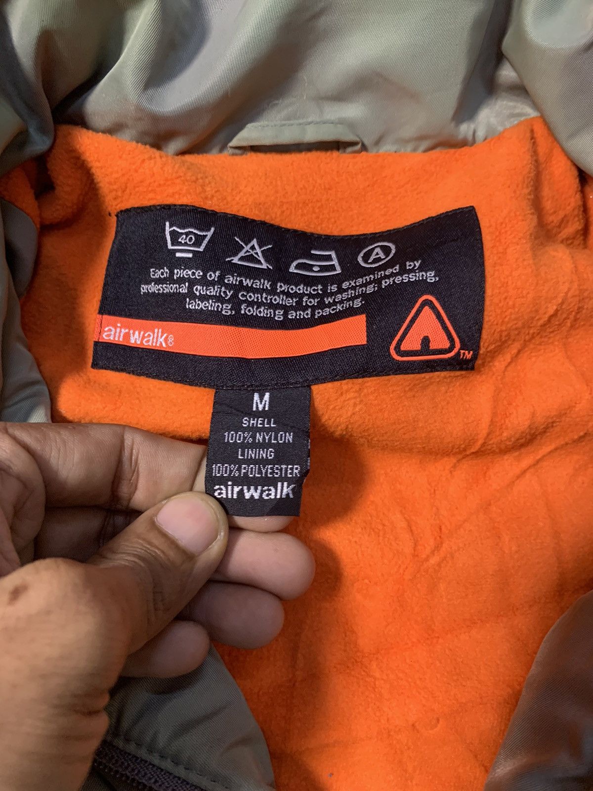 RARE AIRWALK MULTIPOCKET SLEEVE RARE WINDBREAKER SUNFADED