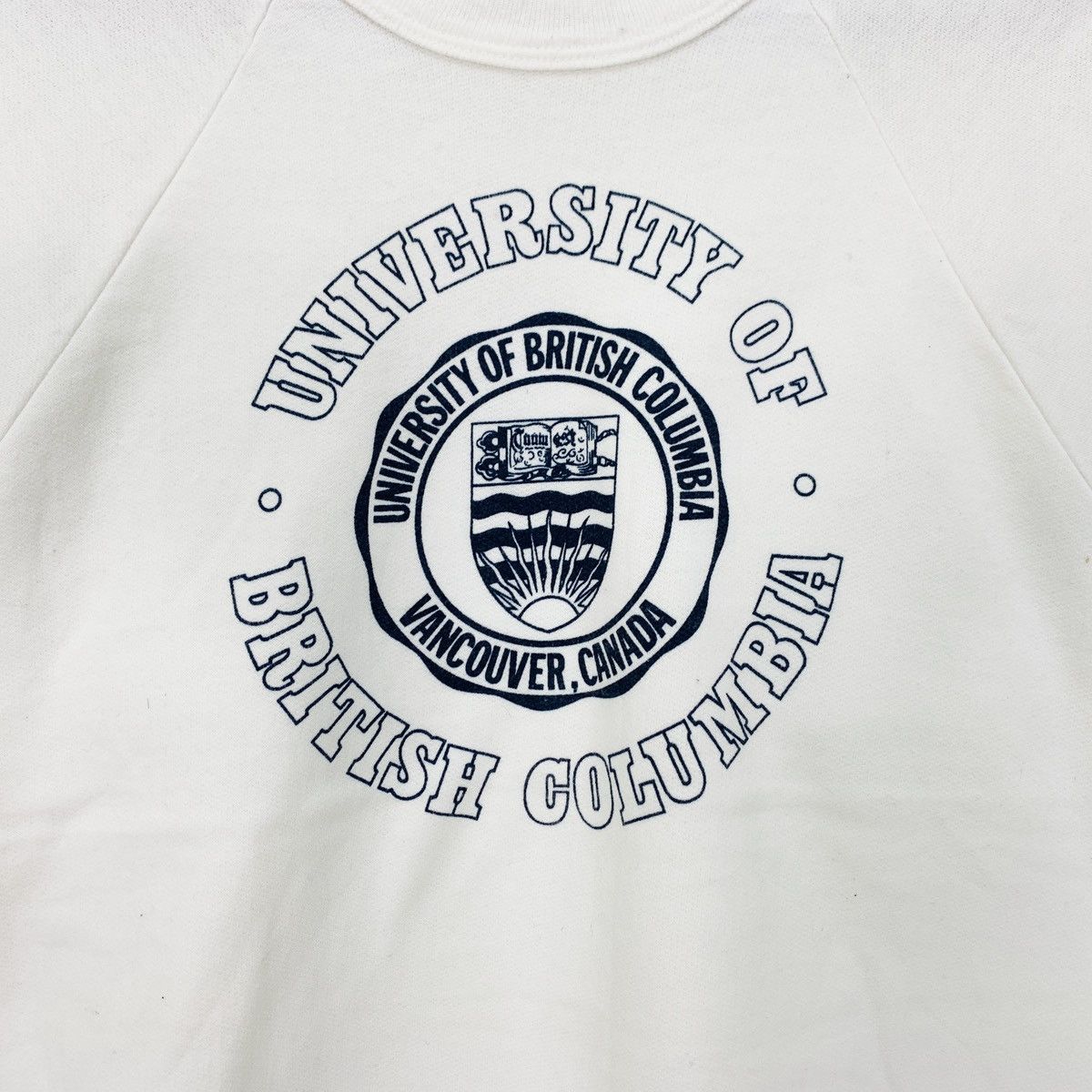 Vintage Vintage 1980s University Of British Columbia Sweatshirt Size M / US 6-8 / IT 42-44 - 7 Thumbnail