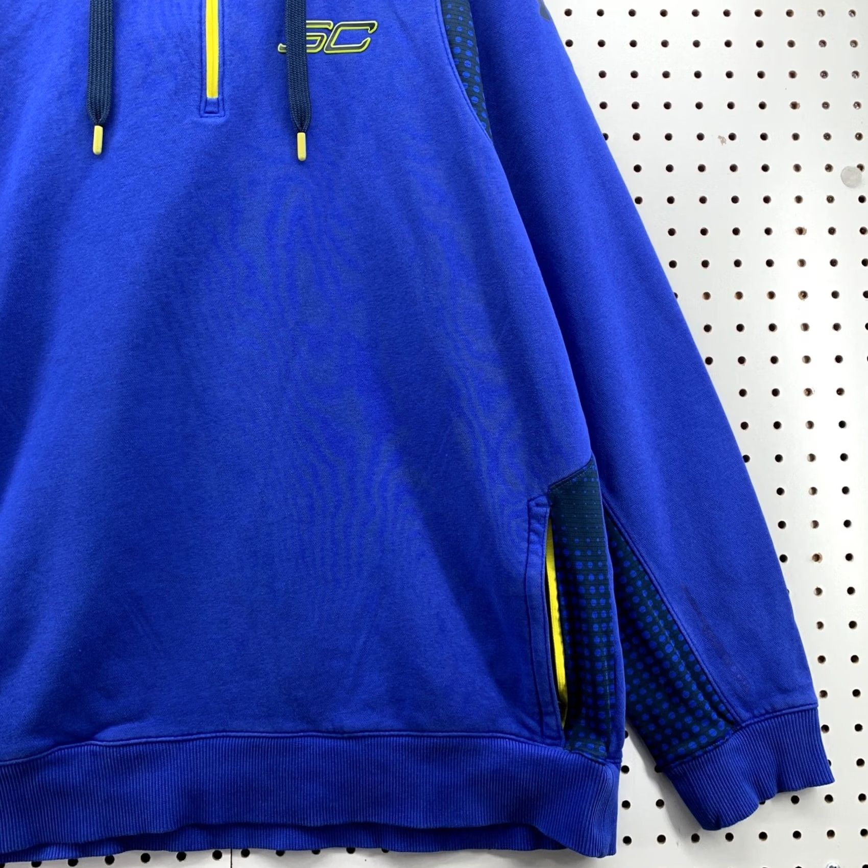 Under Armour Under Armour Hoodie Sweatshirt Men XL Blue Logo Embroidered Pullover Hawaiian Curry? Size US XL / EU 56 / 4 - 5 Thumbnail