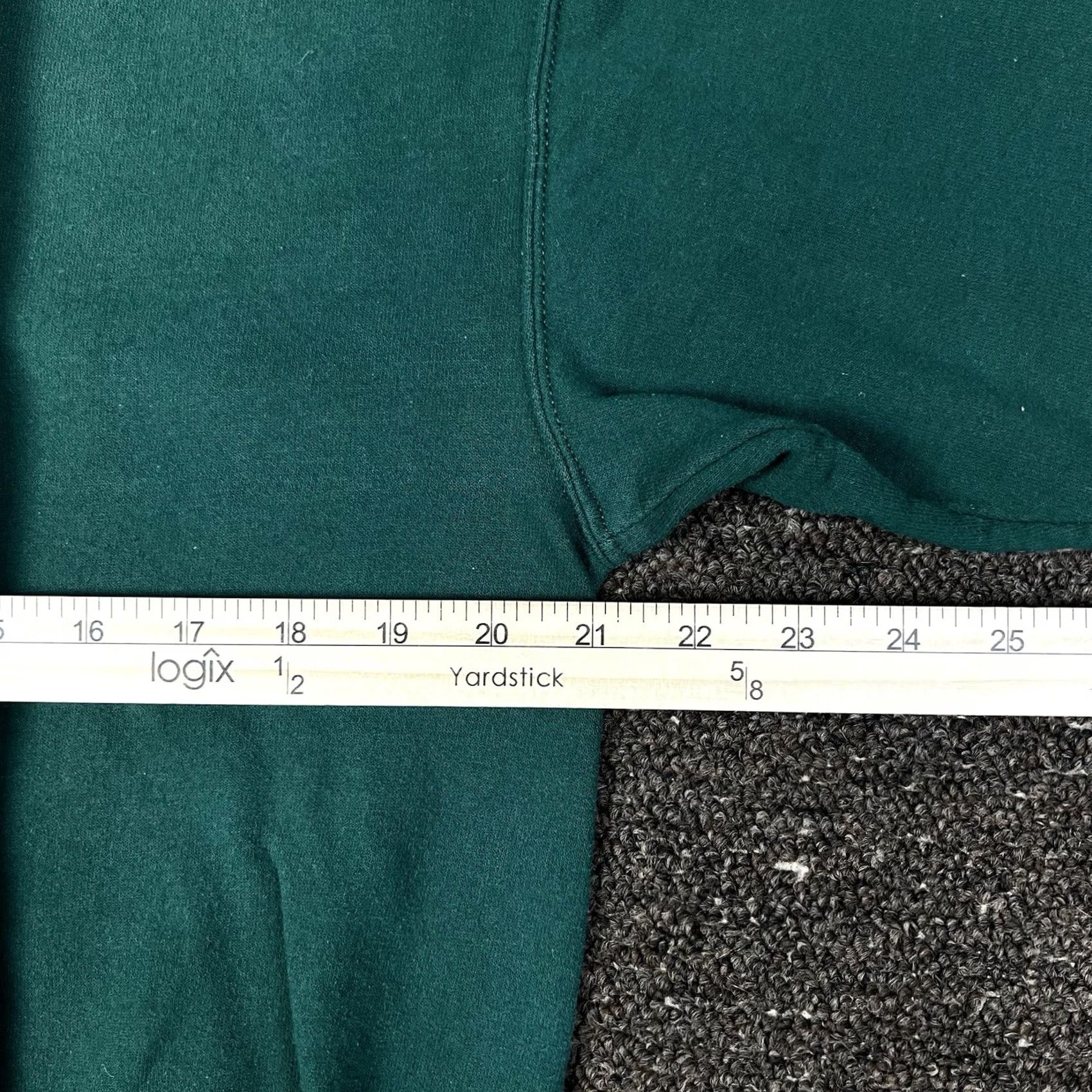 Disney VINTAGE Disney Tigger Graphic Crewneck Sweatshirt Medium Pullover Unisex Adults Green 90s Decade Shirt Size US M / EU 48-50 / 2 - 5 Thumbnail