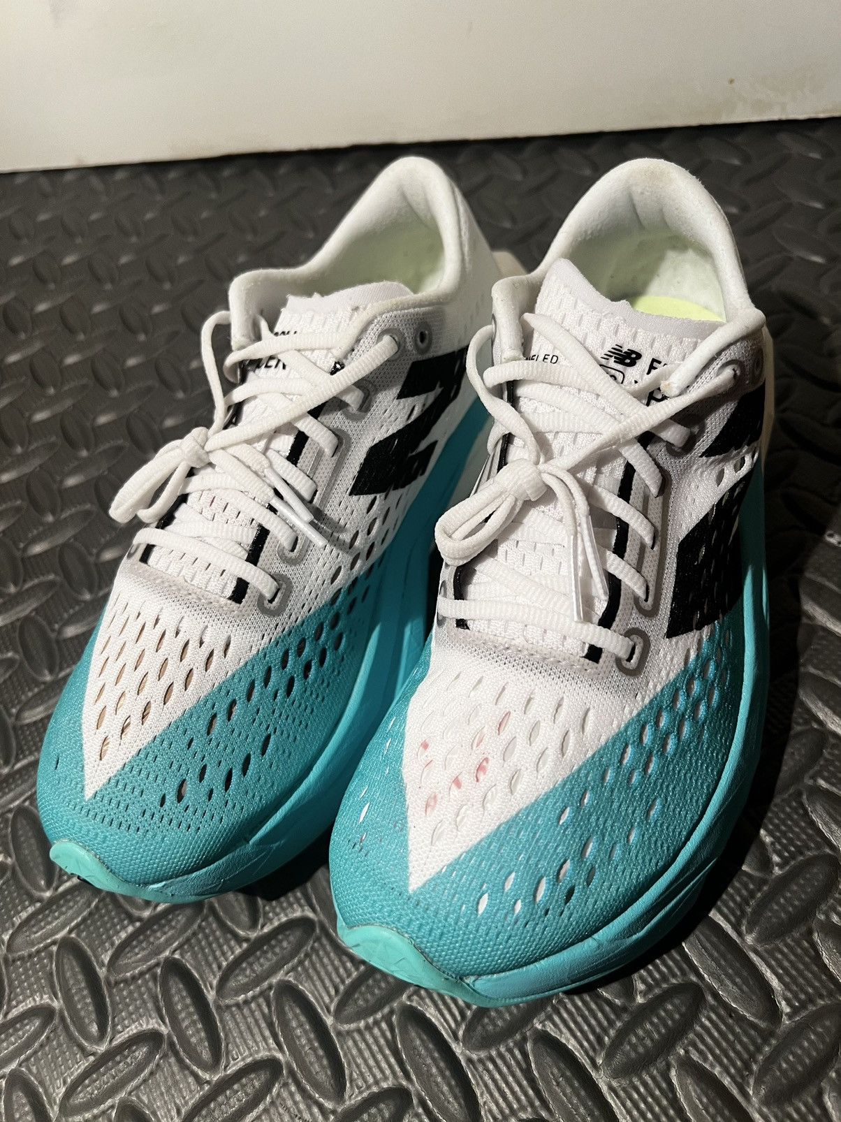 New Balance CLEAN New Balance FuelCell SuperComp Pacer v2 size 6 Womens Size US 6 / IT 36 - 3 Thumbnail