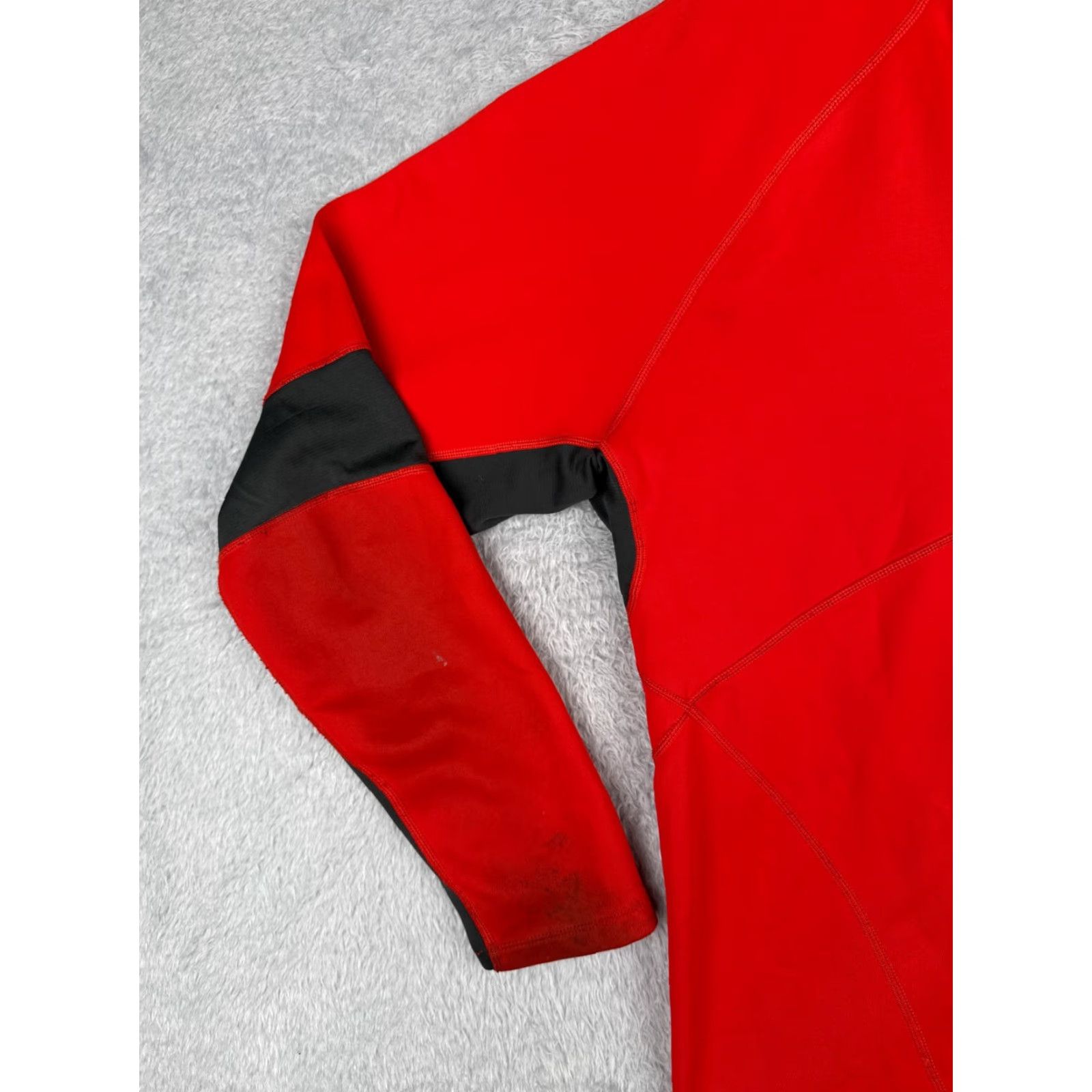 The North Face The North Face Sweater Mens Large Red 1/4 Zip Polyester Softshell Running READ Size US L / EU 52-54 / 3 - 3 Thumbnail