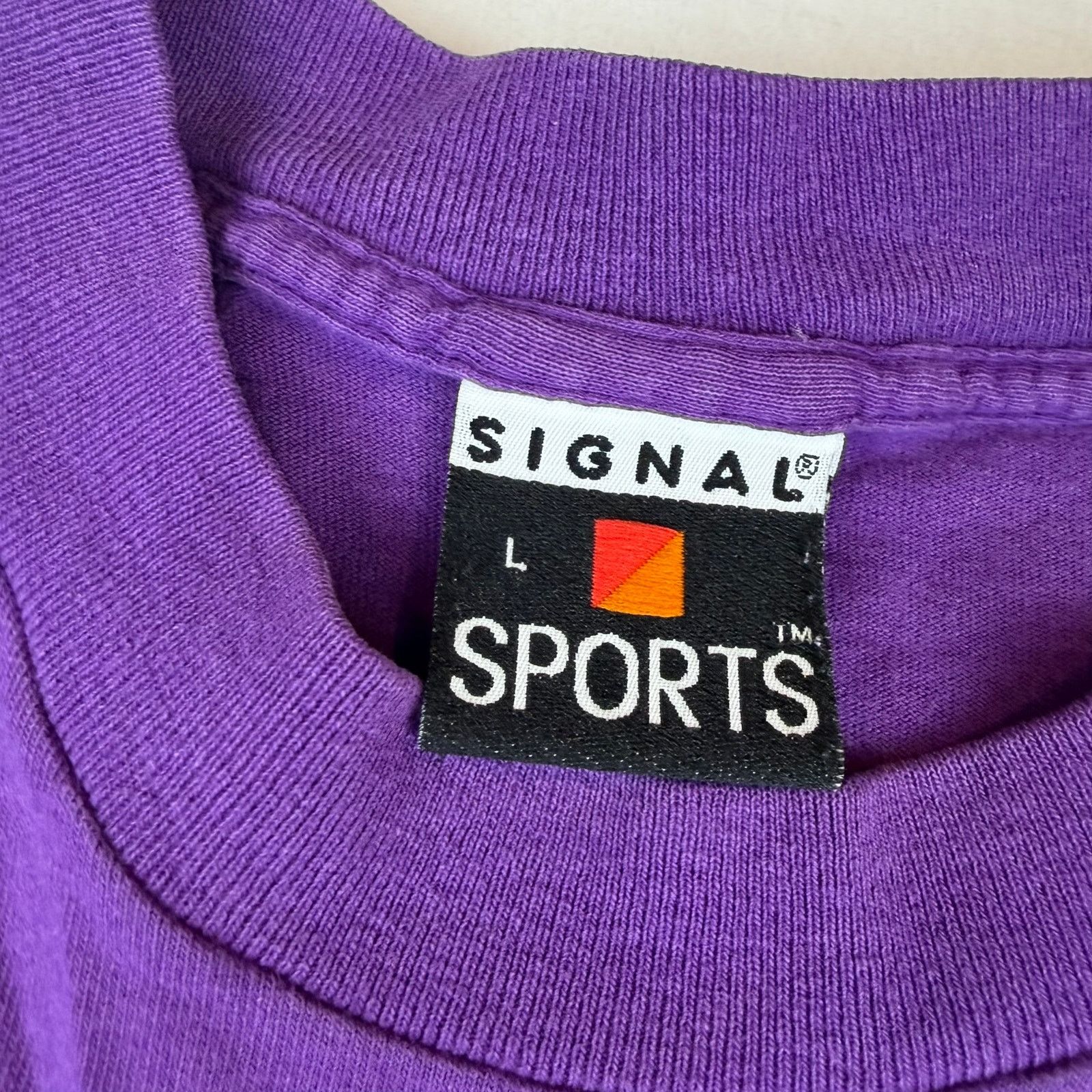 Other Vintage 1991 Phoenix Suns Signal Sports T-Shirt Size L Size US L / EU 52-54 / 3 - 3 Thumbnail