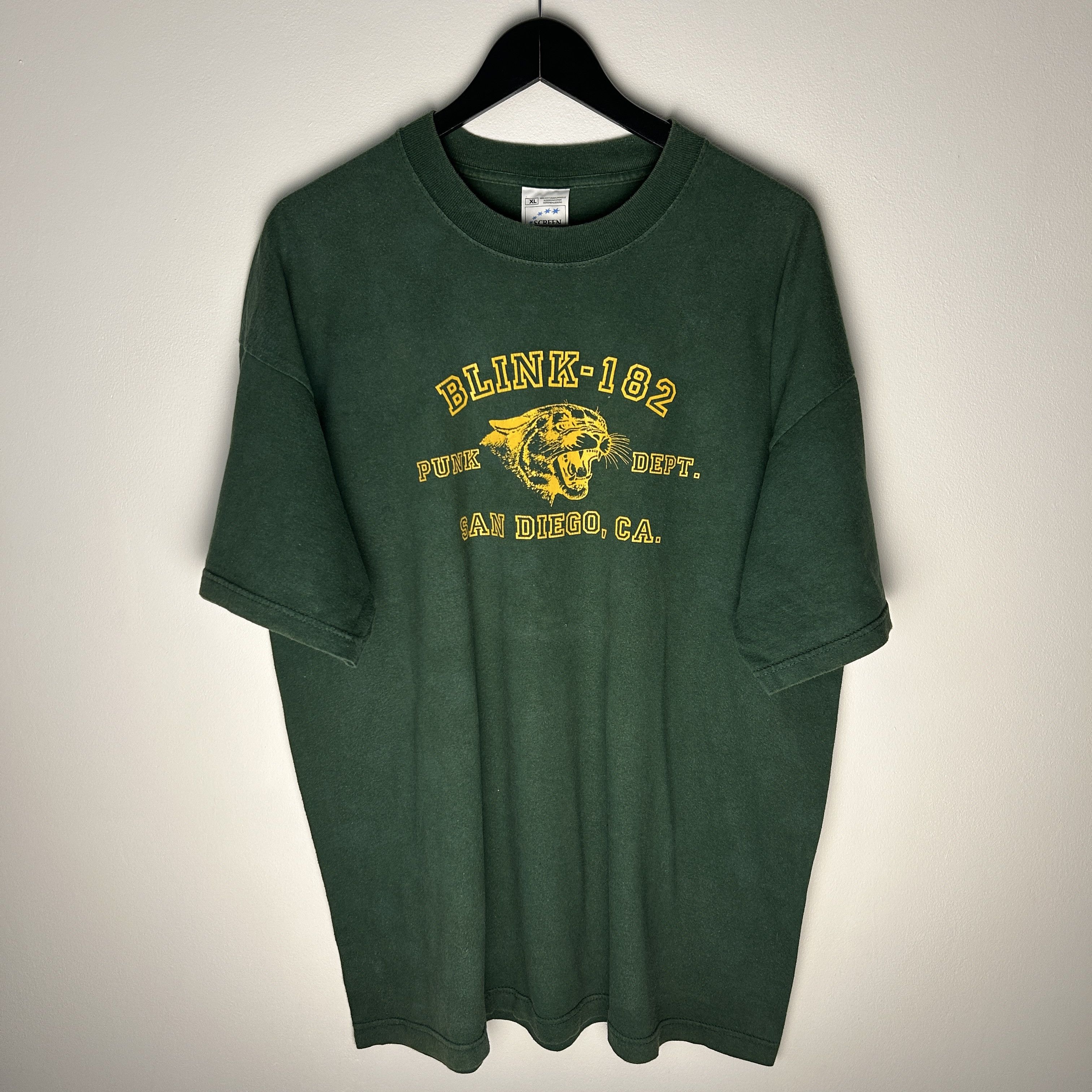 Band Tees Vintage Blink-182 San Diego 90’s Band T-shirt Size US XL / EU 56 / 4 - 2 Thumbnail
