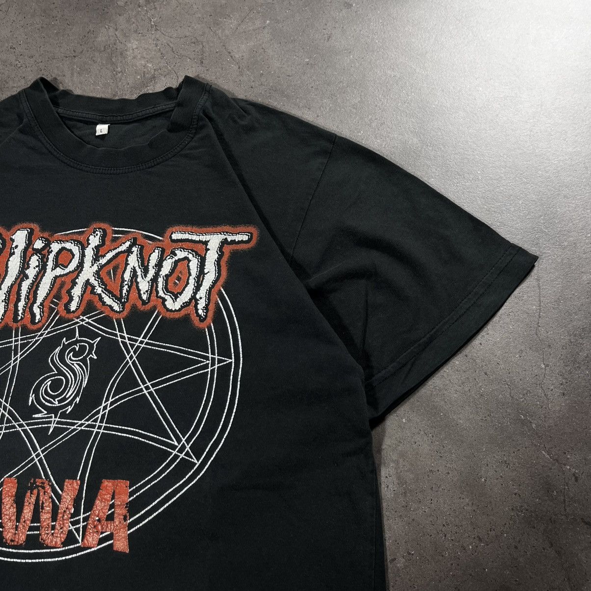 Slipknot Vintage 00s Slipknot Iowa goat big logo heavy metal tee Size US L / EU 52-54 / 3 - 12 Thumbnail