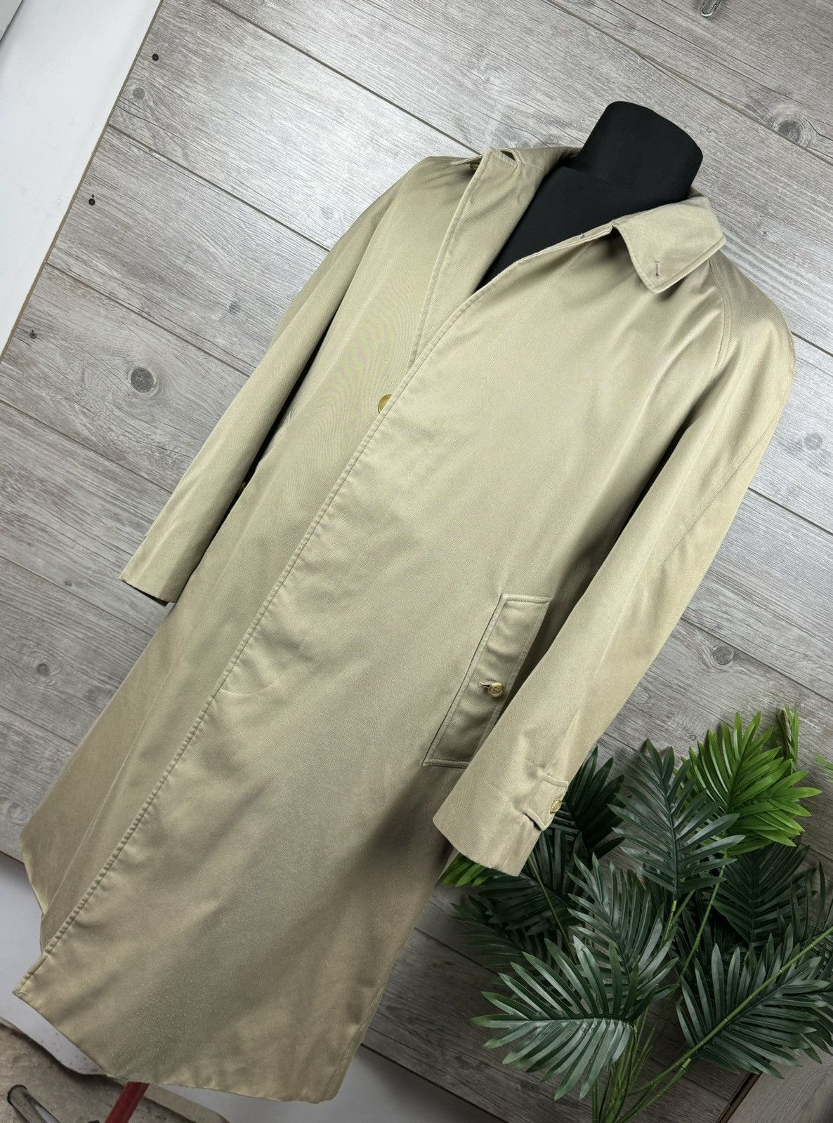 Burberry TRENCH BURBERRYS RARE VINTAGE SIZE 50 MADE IN ENGLAND 🏴󠁧󠁢󠁥󠁮󠁧󠁿 Size US L / EU 52-54 / 3 - 14 Thumbnail