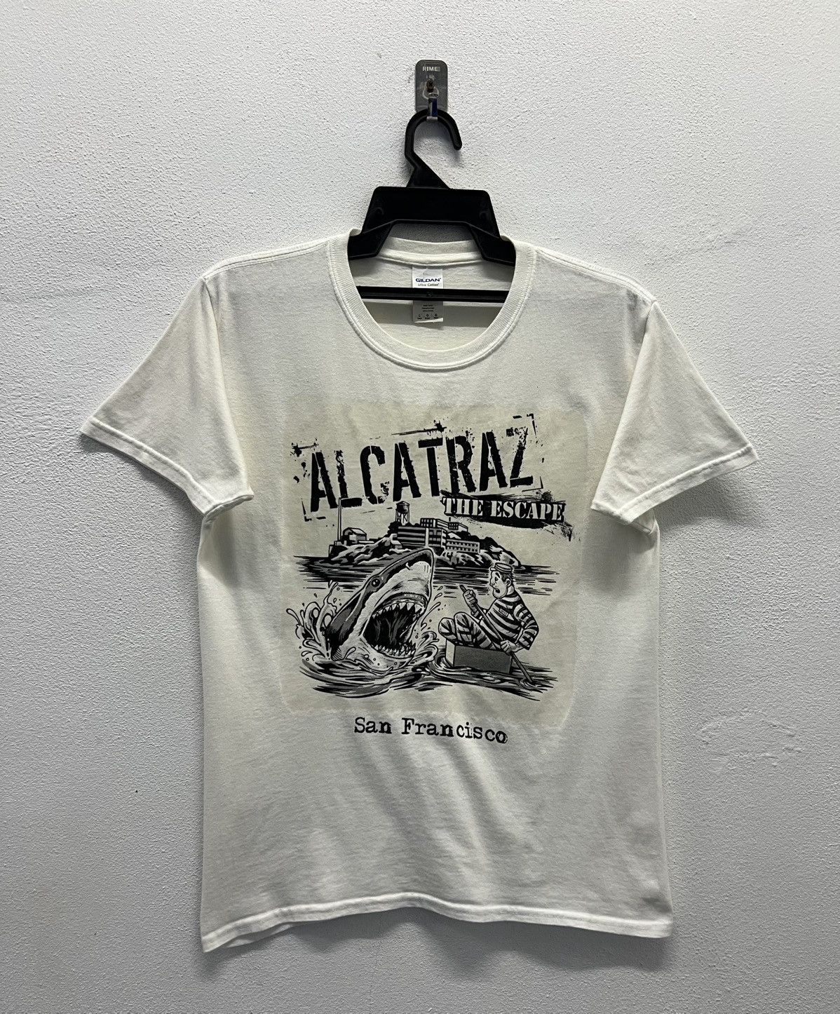 Gildan × Vintage VINTAGE GILDAN ALCATRAZ THE ESCAPE SAN FRANCISCO SHIRT Size US L / EU 52-54 / 3 - 1 Thumbnail