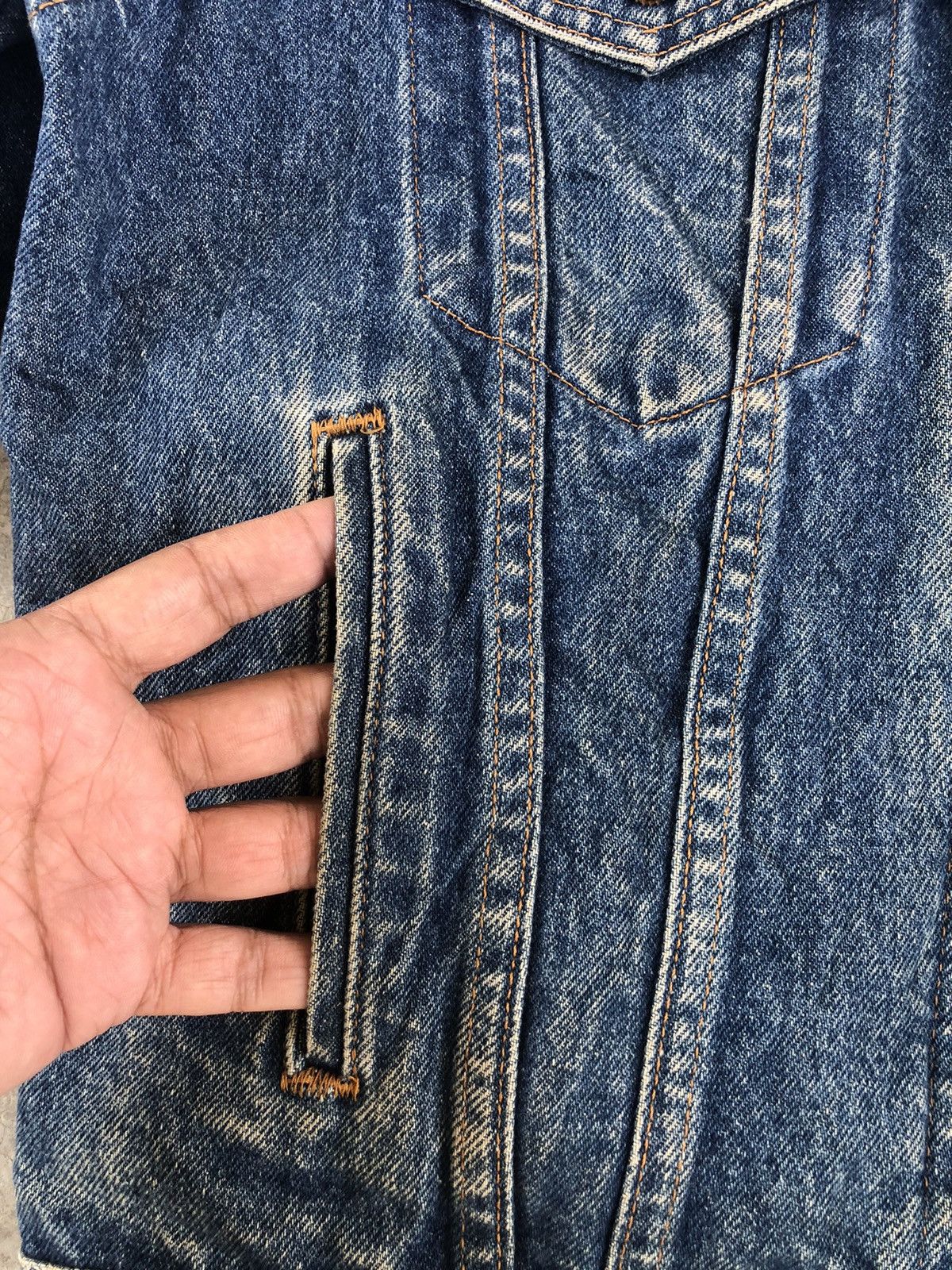 Levi's Vintage 80’s Levi’s Denim Jacket Distressed Stone Wash Size US M / EU 48-50 / 2 - 14 Thumbnail