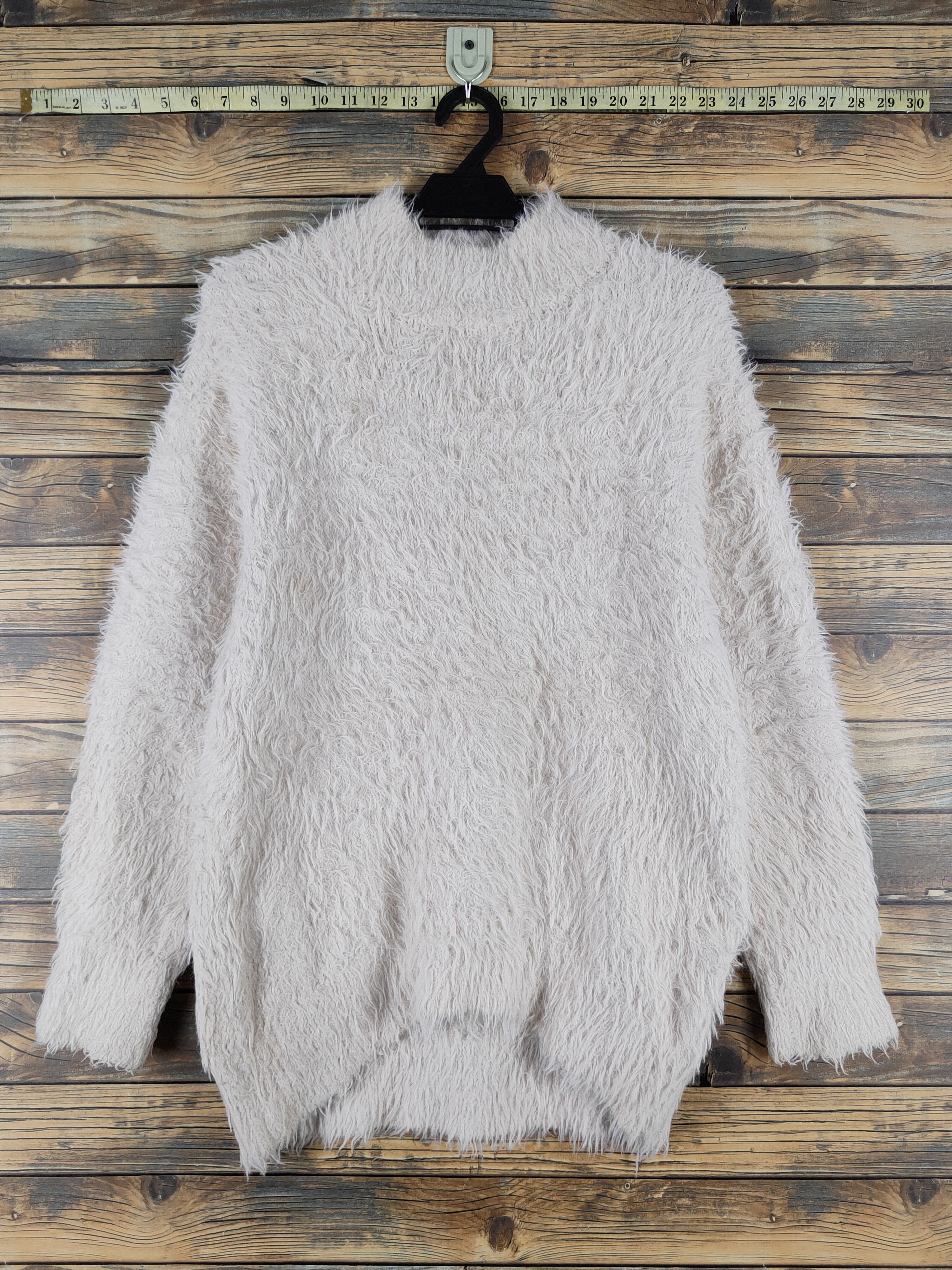 GU × Vintage GU Beige Shag Shaggy Fur Mohair Knitwear #W1945 Size M / US 6-8 / IT 42-44 - 1 Thumbnail