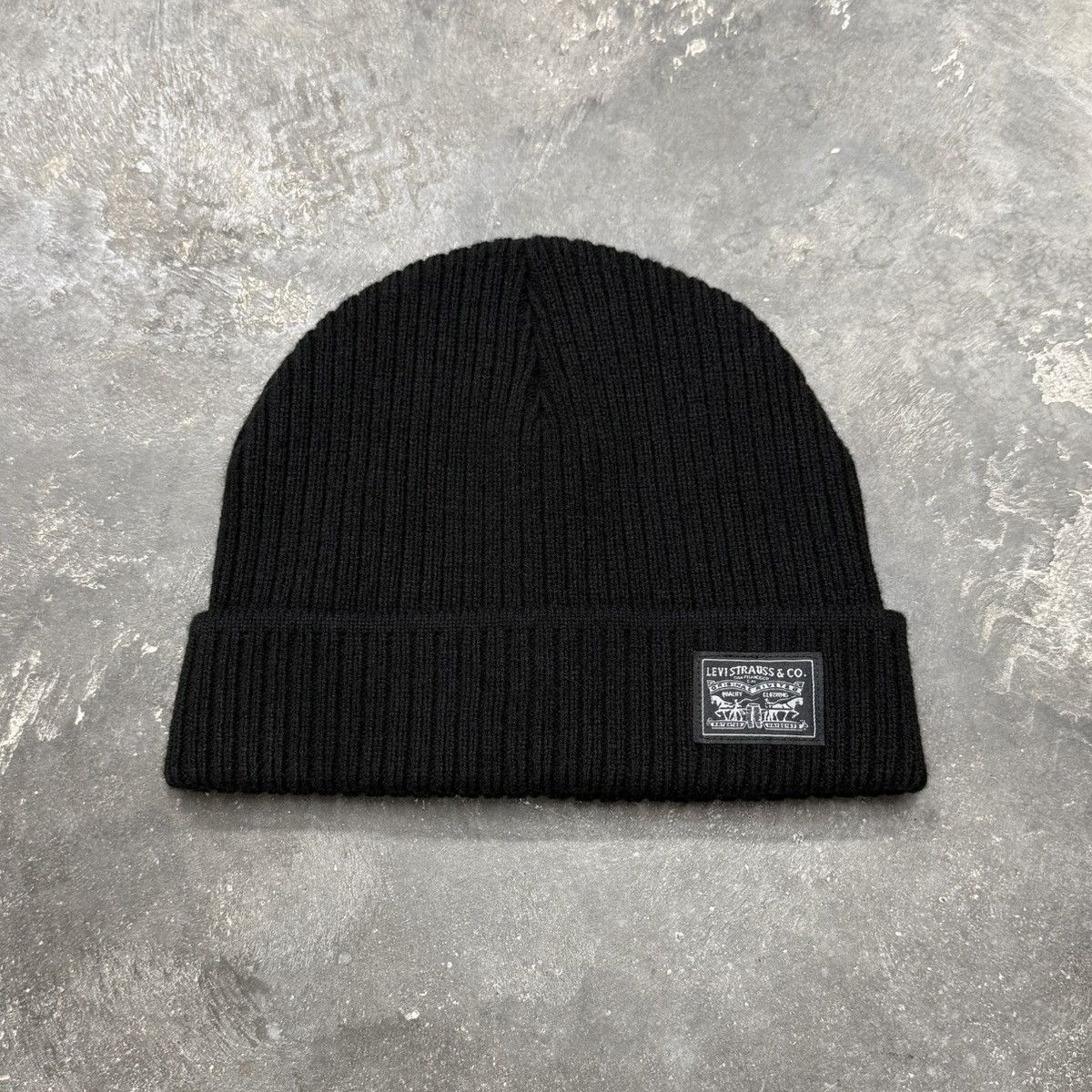 Levi's Levi’s Fleece Lined Knit Beanie Black One Size Size ONE SIZE - 1 Thumbnail