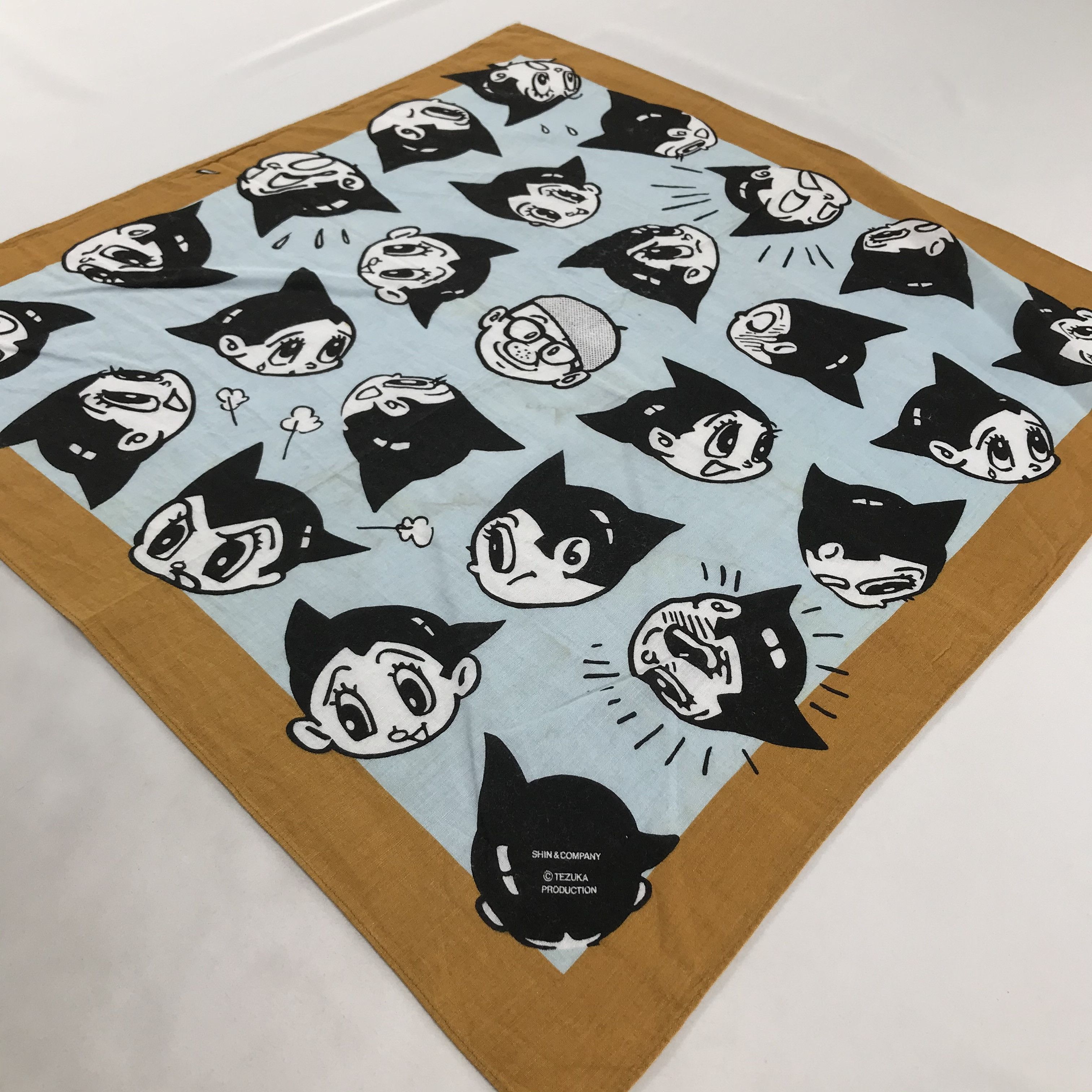 Anime × Japanese Brand × Vintage Astro Boy Bandana / Handkerchief / Neckerchief - S1810 Size ONE SIZE - 2 Thumbnail
