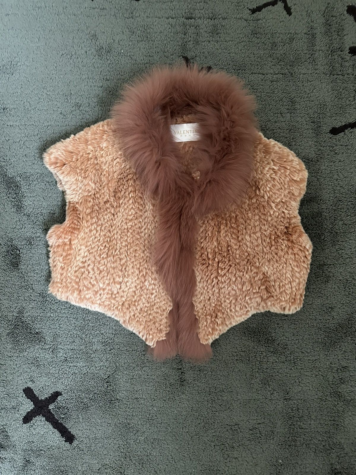 Valentino Archive Valentino Fox and Beaver Rabbit Fur Vest Vintage Size S / US 4 / IT 40 - 1 Thumbnail