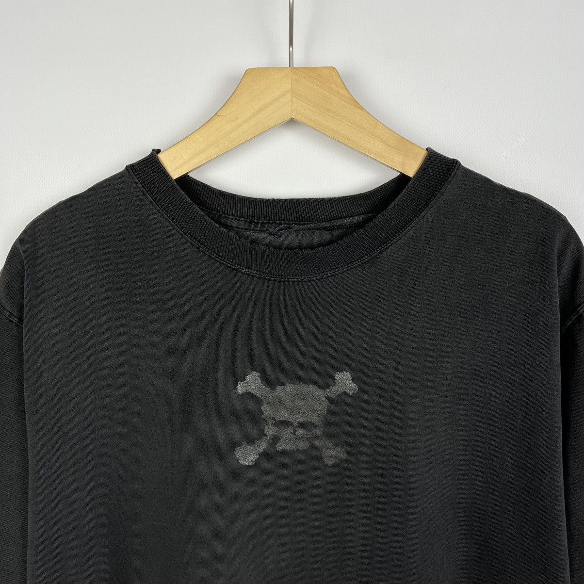 Oakley Vintage Oakley software rare Skulls sunfaded tee 2000’s Size US XL / EU 56 / 4 - 2 Thumbnail