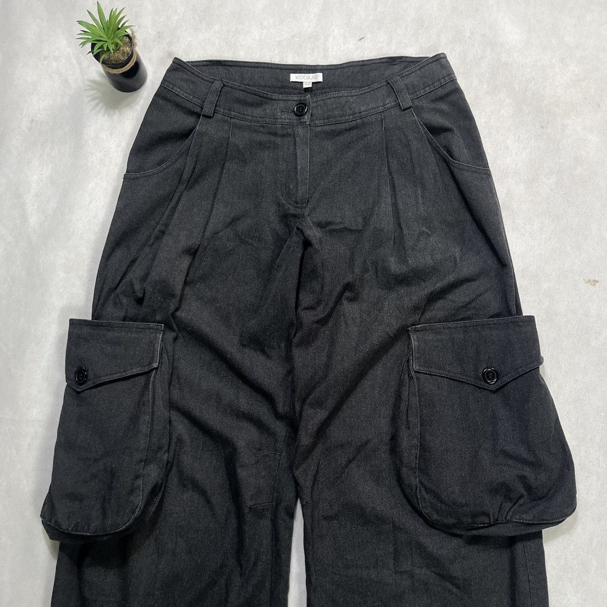 Japanese Brand Kookai Baggy Strap 3D pocket Cargo Pant Size 32" / US 10 / IT 46 - 3 Thumbnail